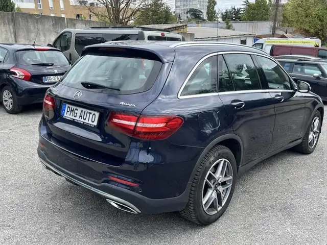 Mercedes-Benz GLC view 12