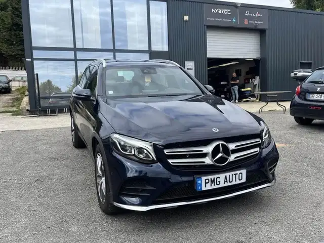 Mercedes-Benz GLC view 14