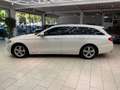 Mercedes-Benz E 220 T d Avantgarde Automatik Navi RueFaKa AHK SHZ PDC Weiß - thumbnail 3
