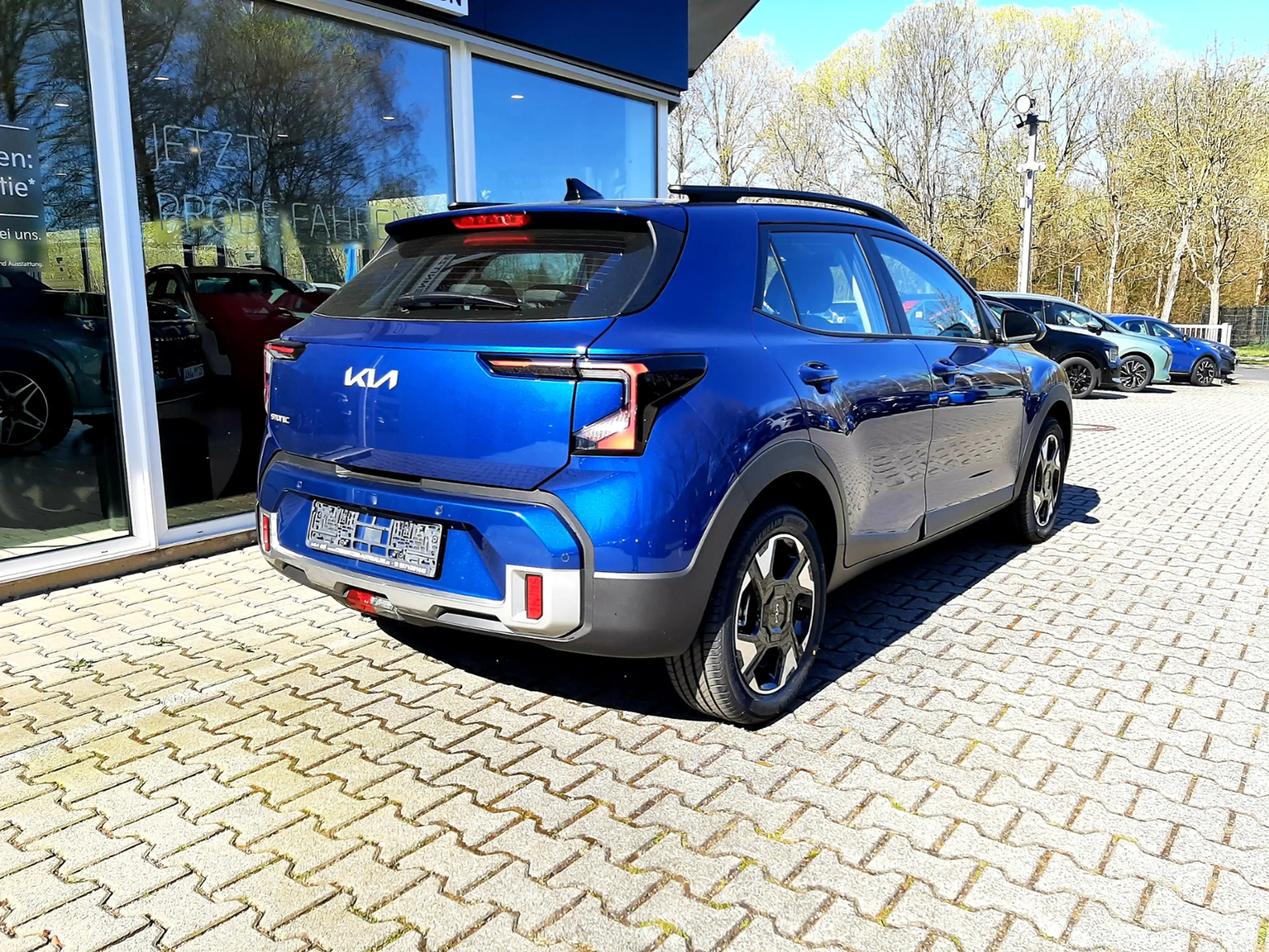 Kia Stonic 1.0T MT 100 Spin NAVI LENKRADHEIZUNG MJ26 — photo 5