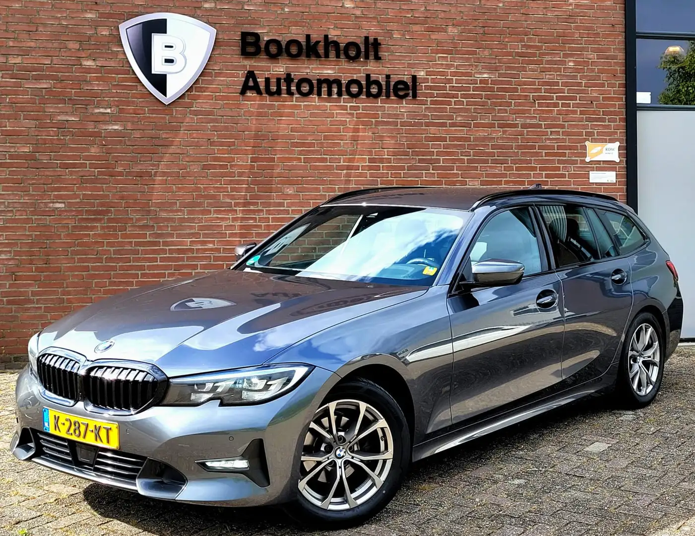 BMW 318 3-serie Touring 318i Sport line, Adaptive Cruise, Grigio - 1