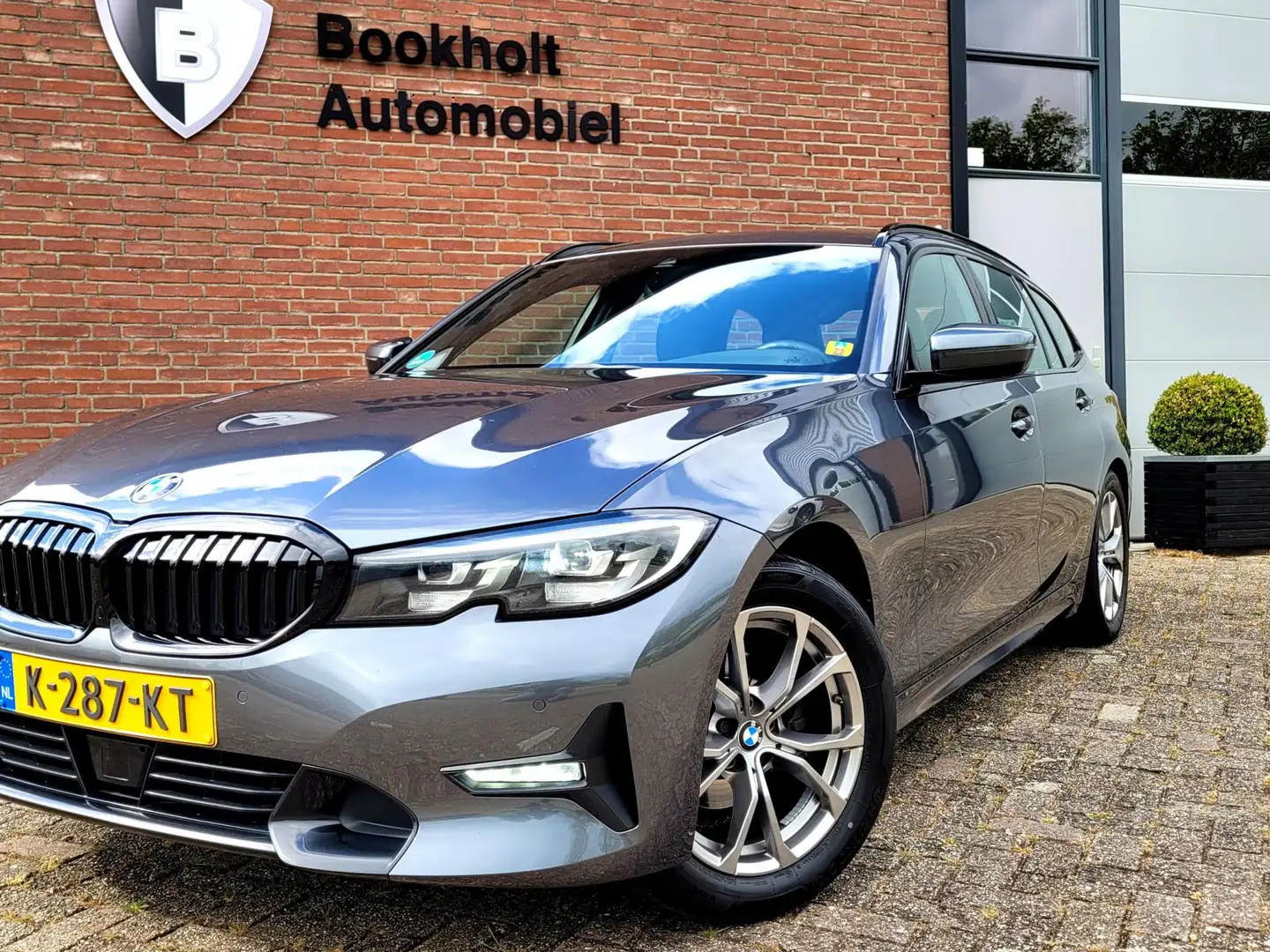 BMW 318 3-serie Touring 318i Sport line, Adaptive Cruise, Grigio - 2