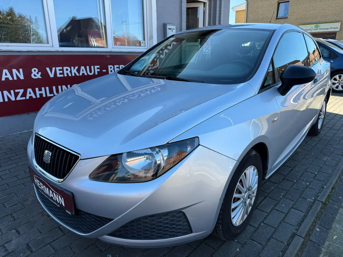 SEAT Ibiza TÜV 03/2027 Grau - 2