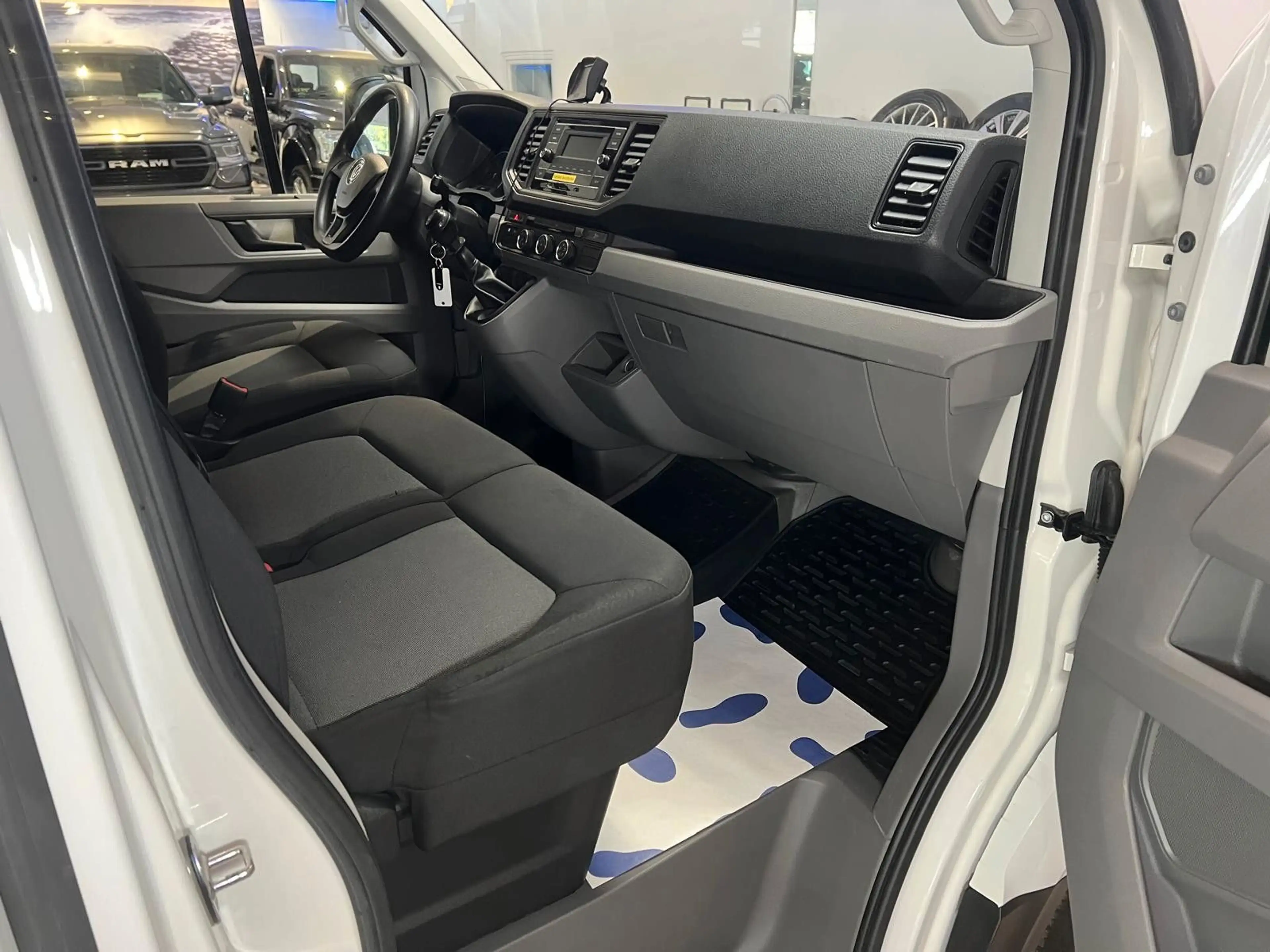 Volkswagen Crafter TDI Lange Version*L2-H1*Garantie* — photo 13