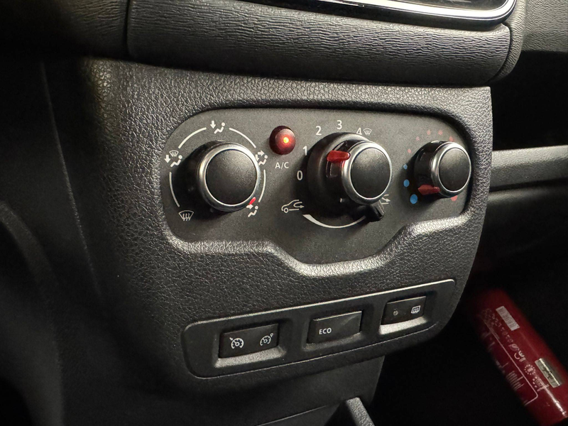 Dacia Lodgy 1.2 TCe 115CV AMBIANCE 7 PLACES GPS CLIM REG JA — photo 15