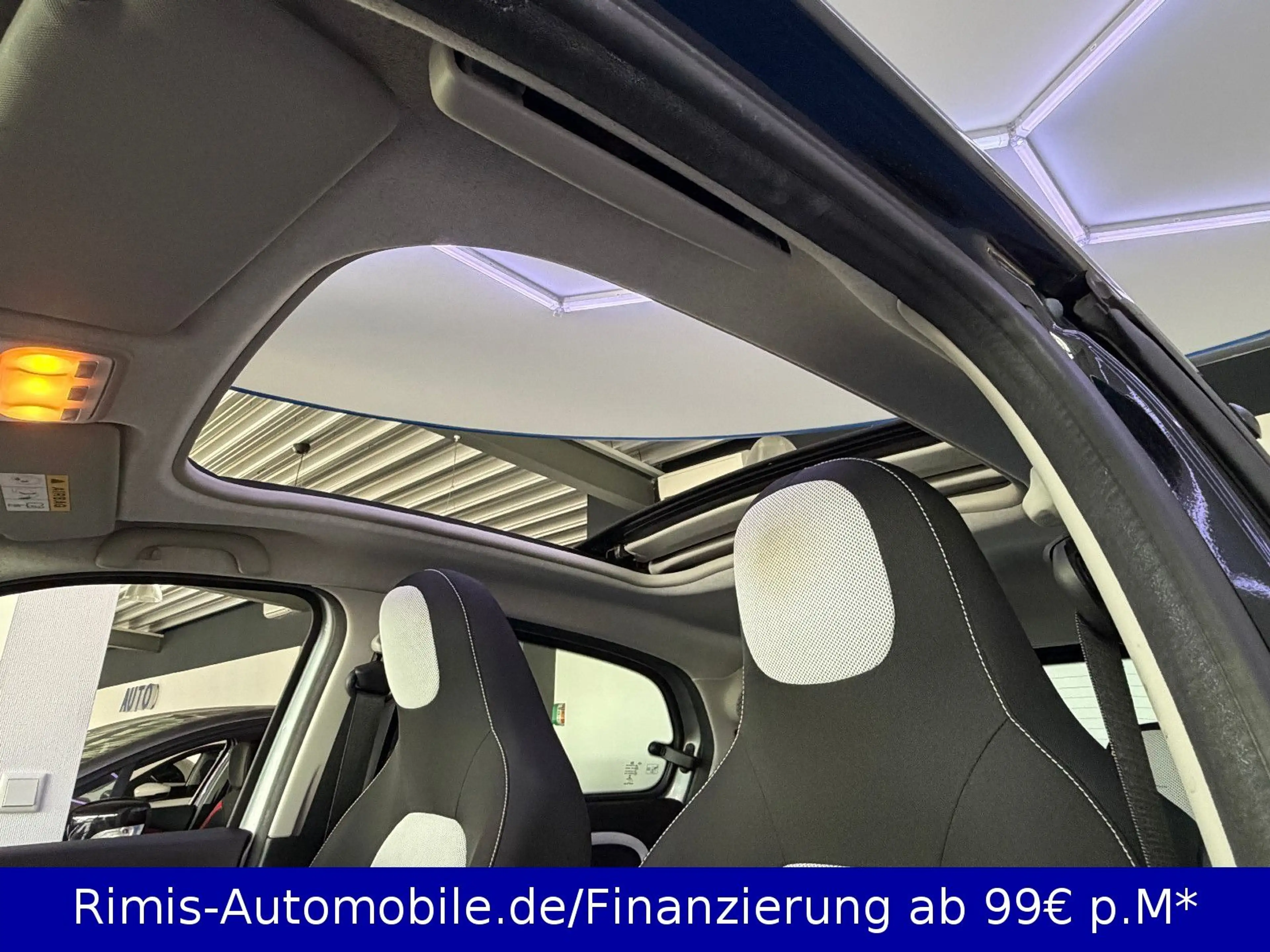 smart forFour Passion Navi Faltdach Sitzheizung PDC — photo 17