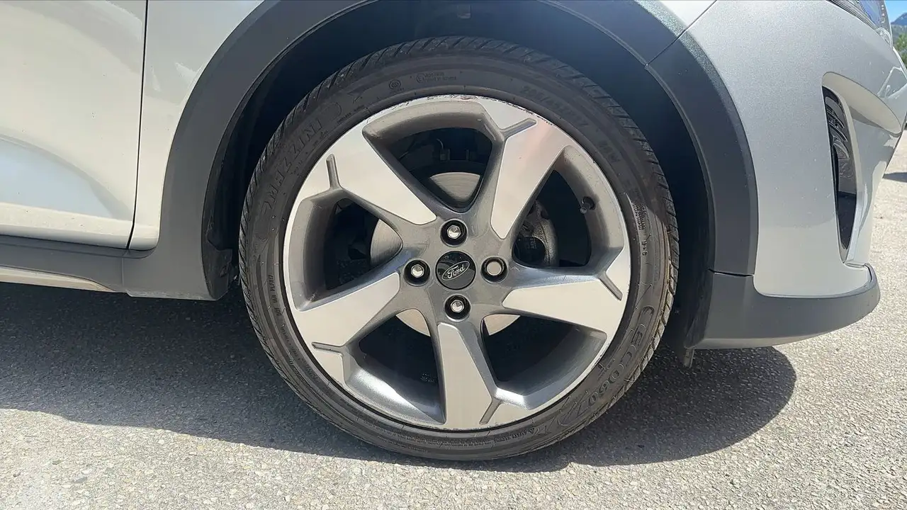 Ford Fiesta Active — photo 17