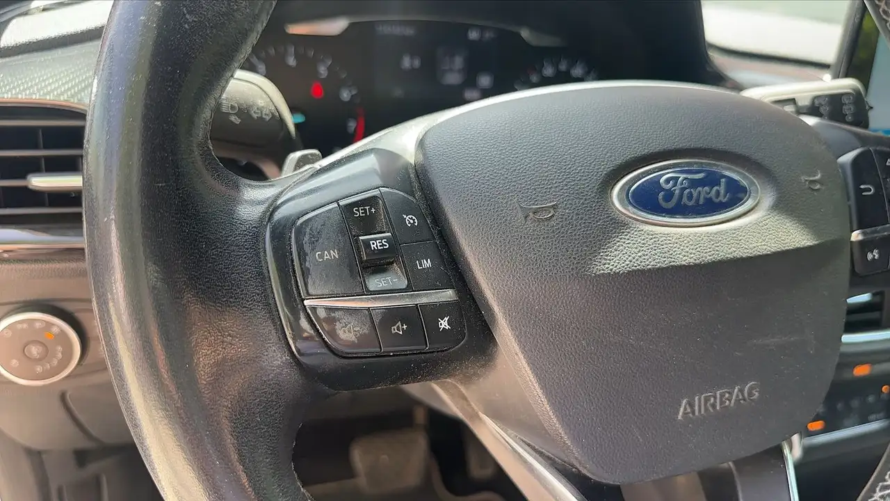 Ford Fiesta Active — photo 26