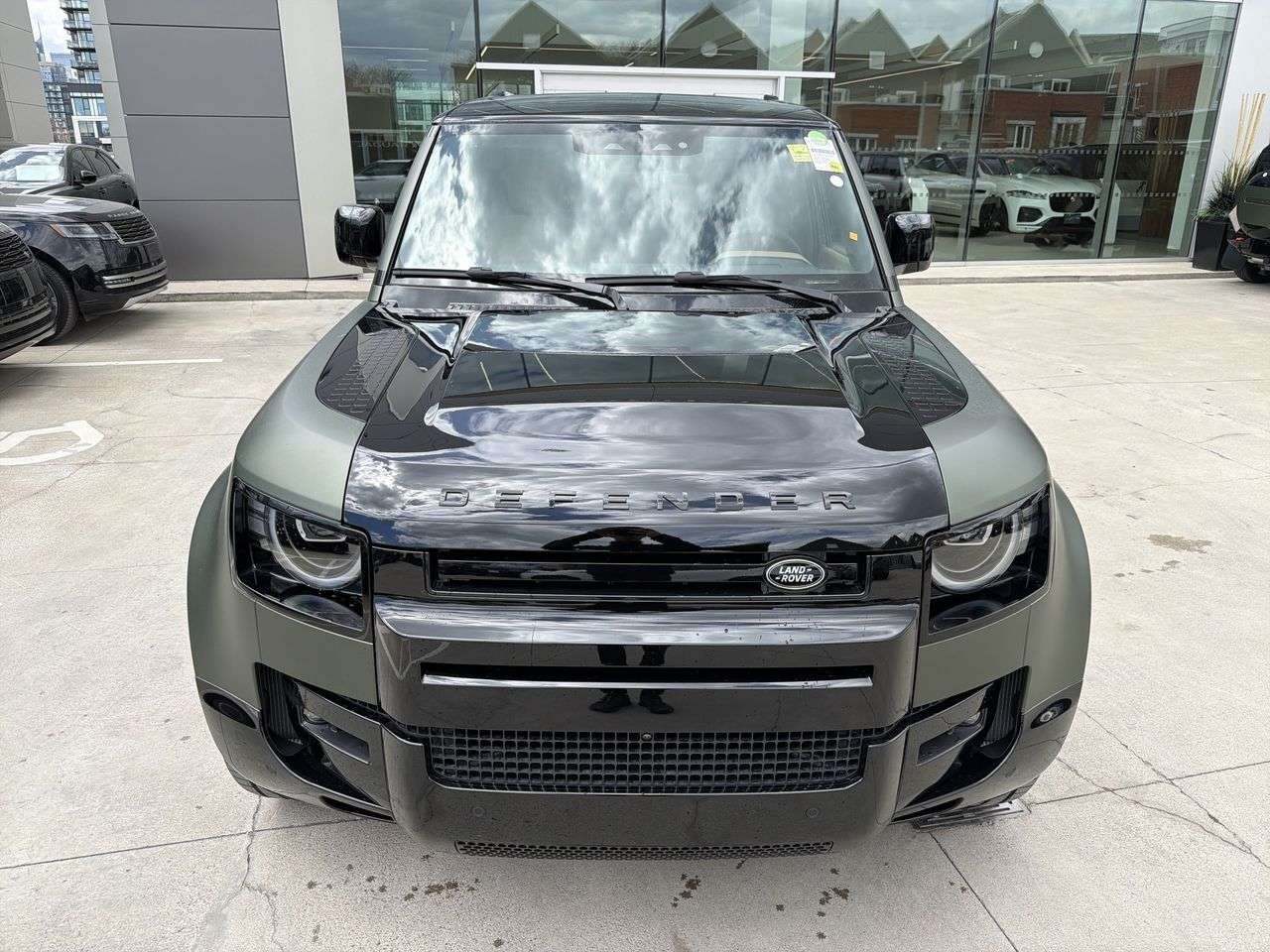 2026 Land Rover Defender 110 P400 X alt 3