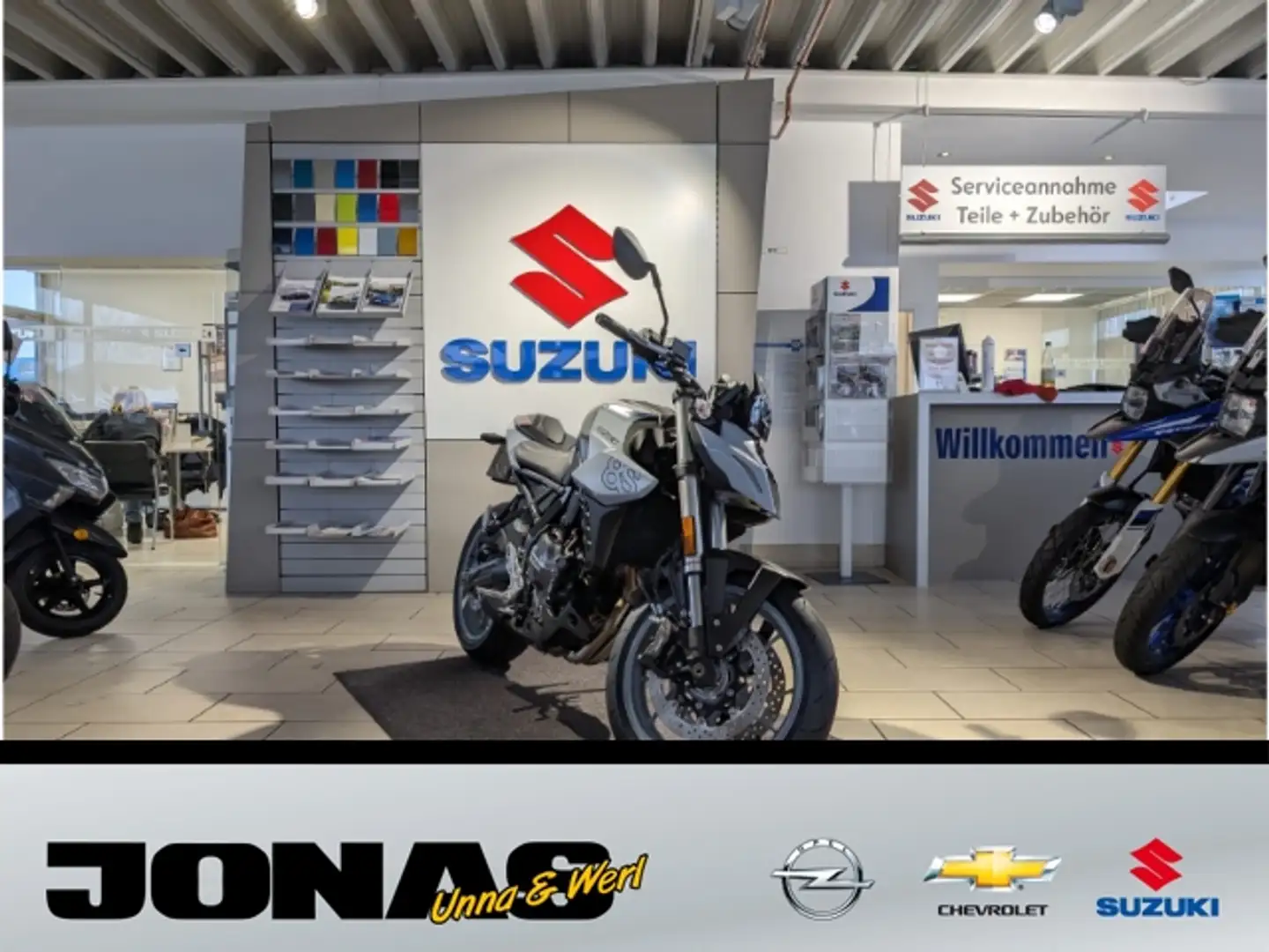 Suzuki GSX 8S Demo Fahrzeug in Menden bei Jonas Szürke - 2
