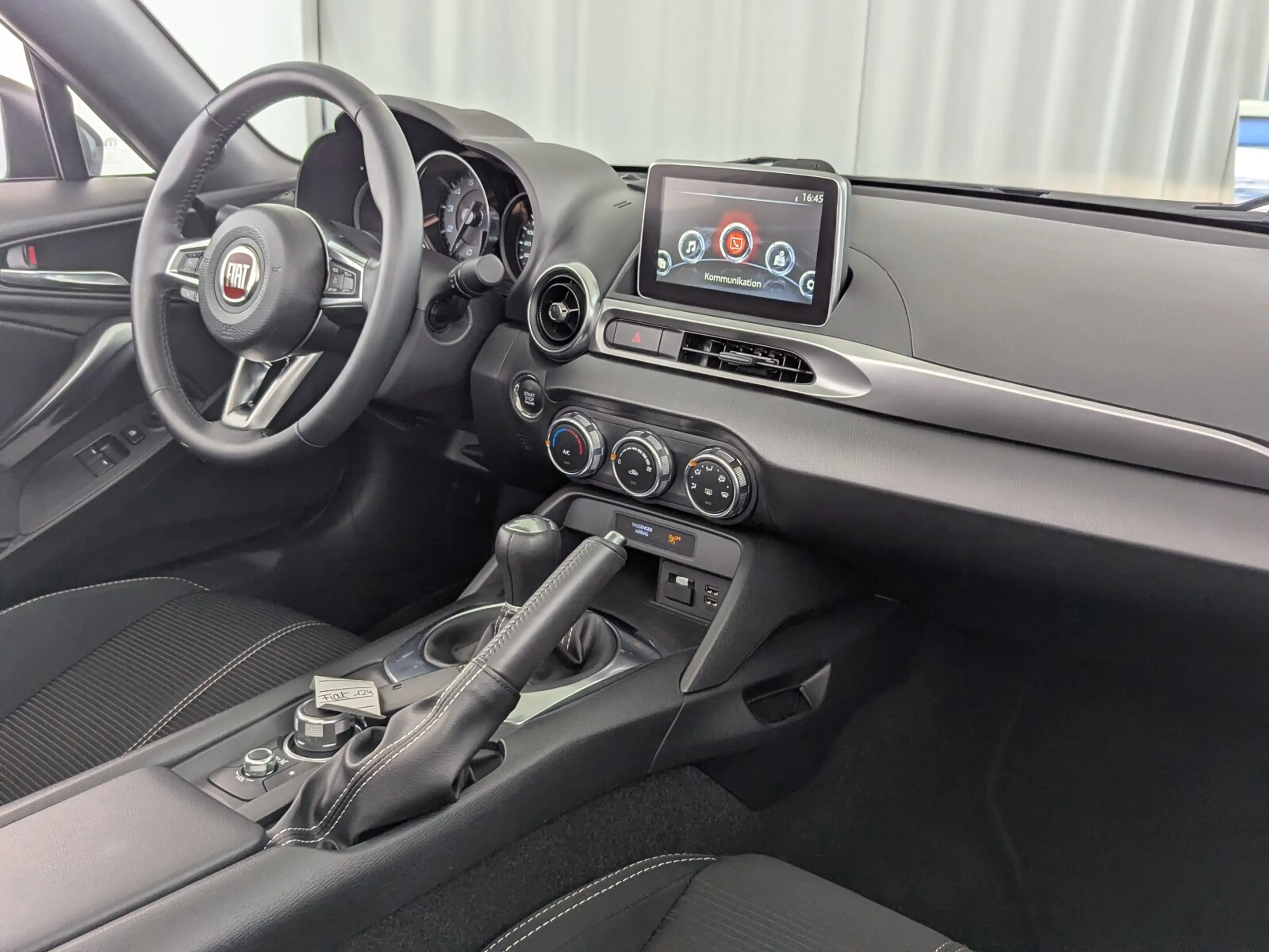 Fiat 124 Spider 124 Spider 1.4 MultiAir Turbo BLUETOOTH+ — photo 13
