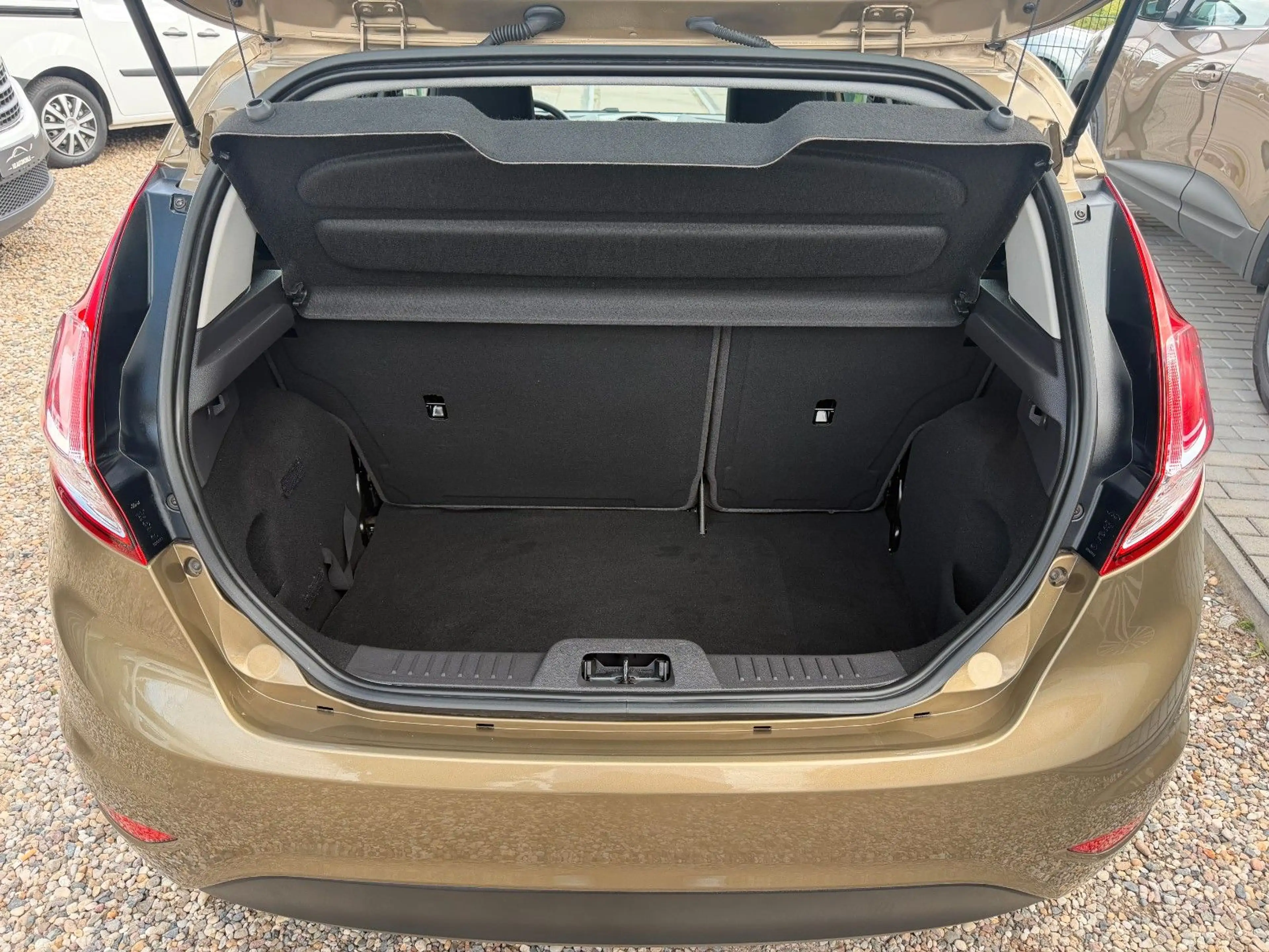 Ford Fiesta Trend*1.HD*Klima*SHZ*FHZ*28.TKM*TÜV NEU — photo 9