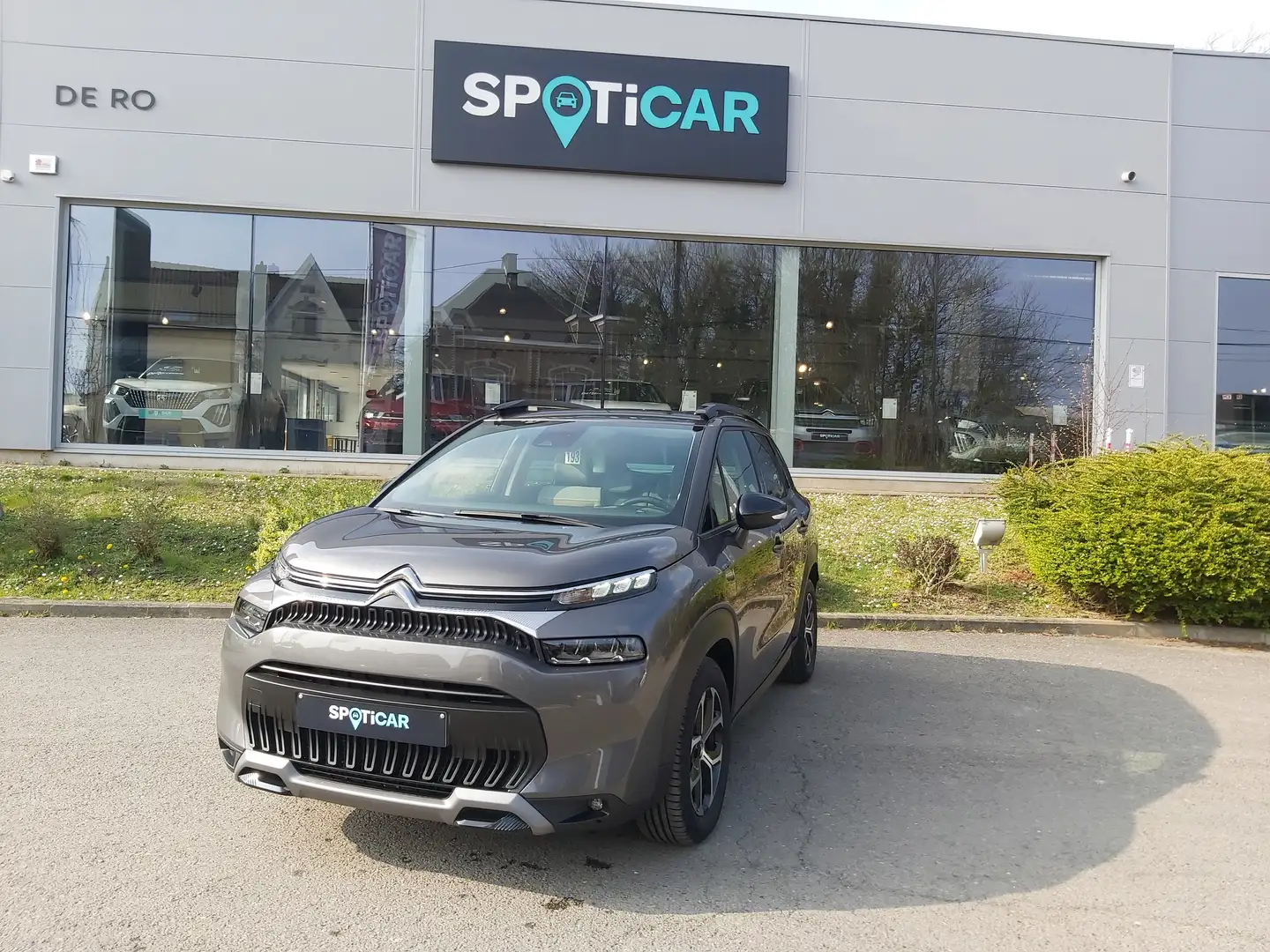 Citroen C3 Aircross SHINE 1.2 i 110ch Gris - 1