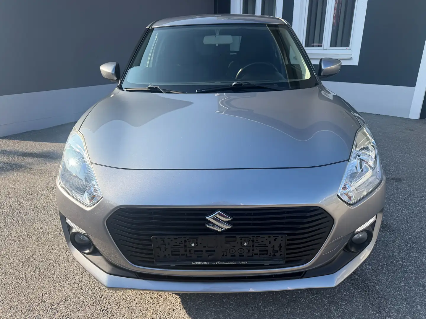 Suzuki Swift Swift 1,2 DualJet Allgrip Shine Shine Grau - 2