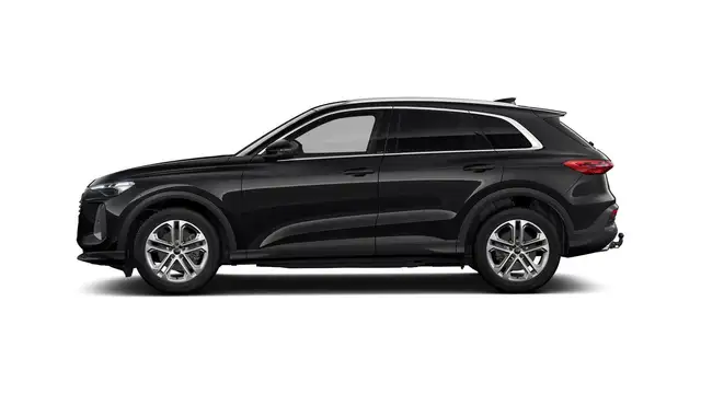 Audi Q5 view 2