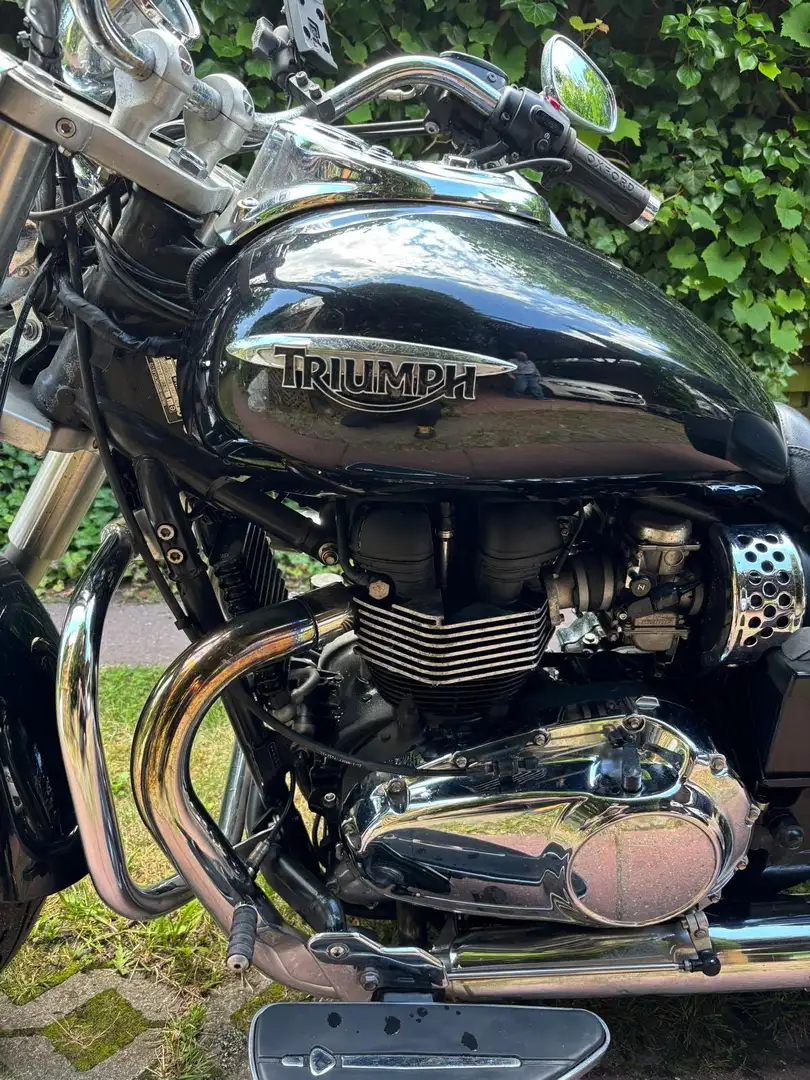 Triumph America LT Zwart - 1