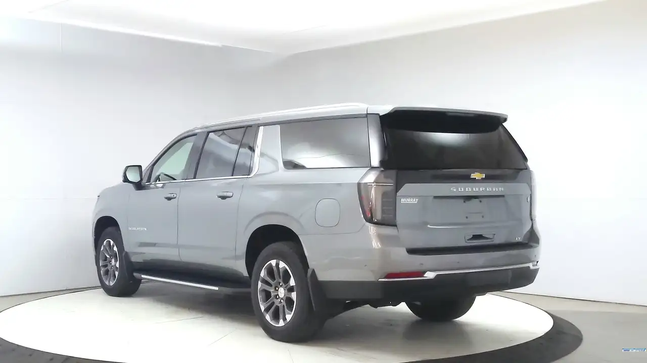 Chevrolet Suburban снимка Chevrolet Suburban