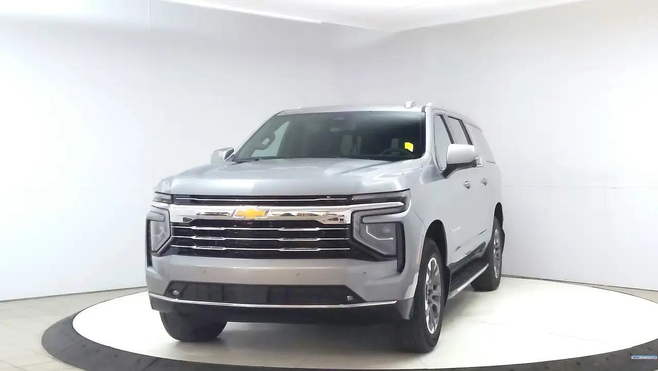 Chevrolet Suburban снимка Chevrolet Suburban