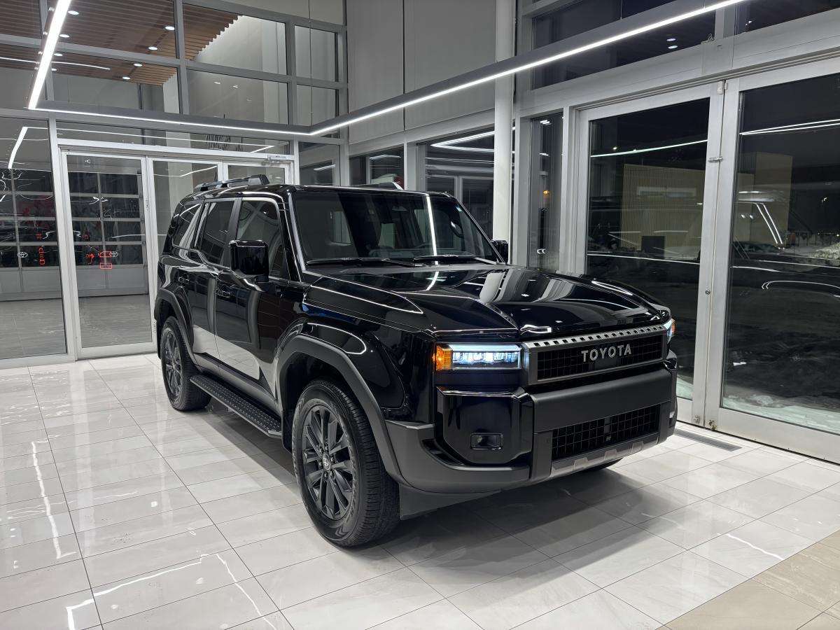 2026 Toyota Land Cruiser Tag + Pellicule