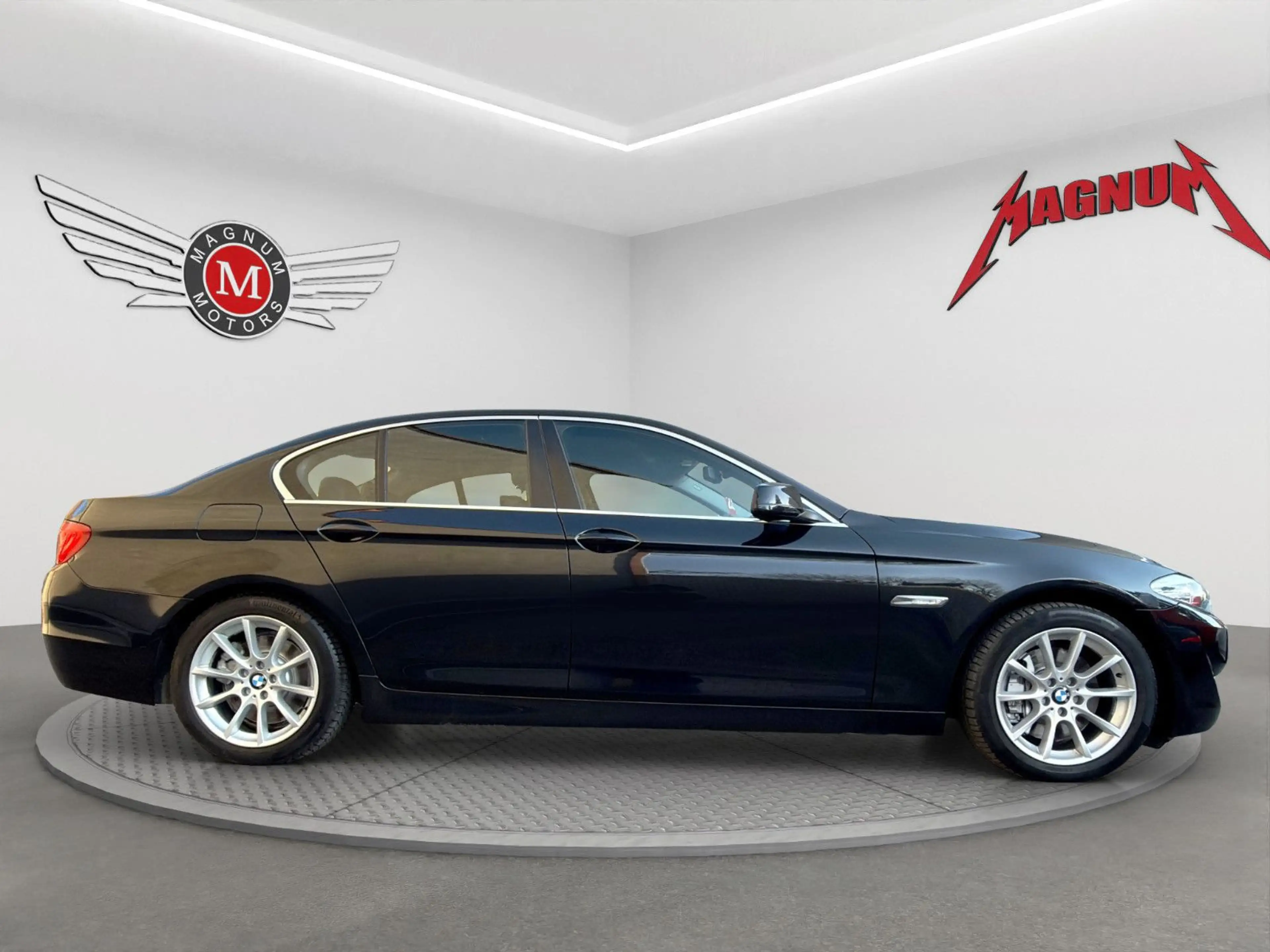 BMW 535 i XD SPORT*Aut.*Leder*Navi*Klimaaut.*AHK*PDC* — photo 7
