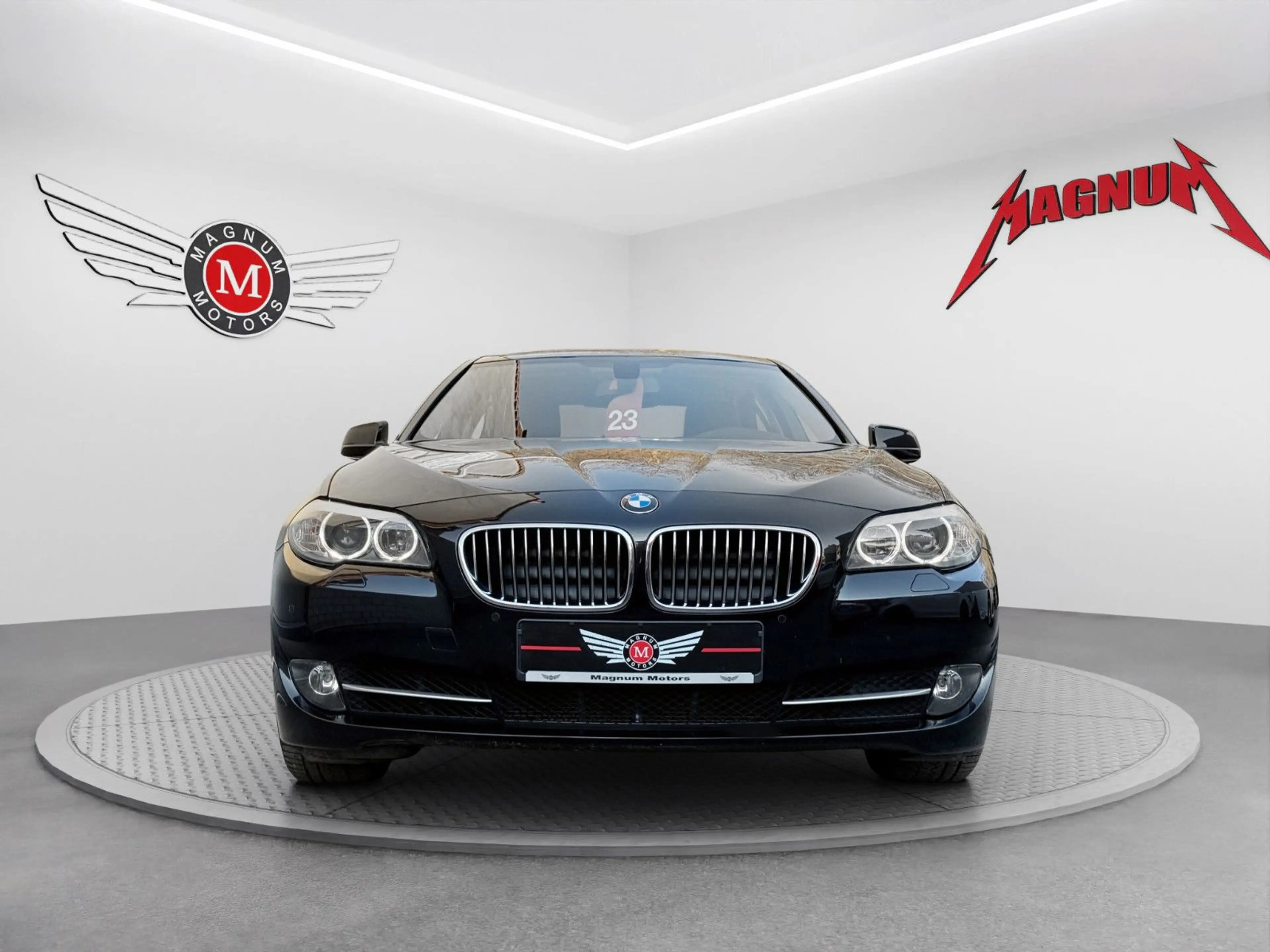 BMW 535 i XD SPORT*Aut.*Leder*Navi*Klimaaut.*AHK*PDC* — photo 8