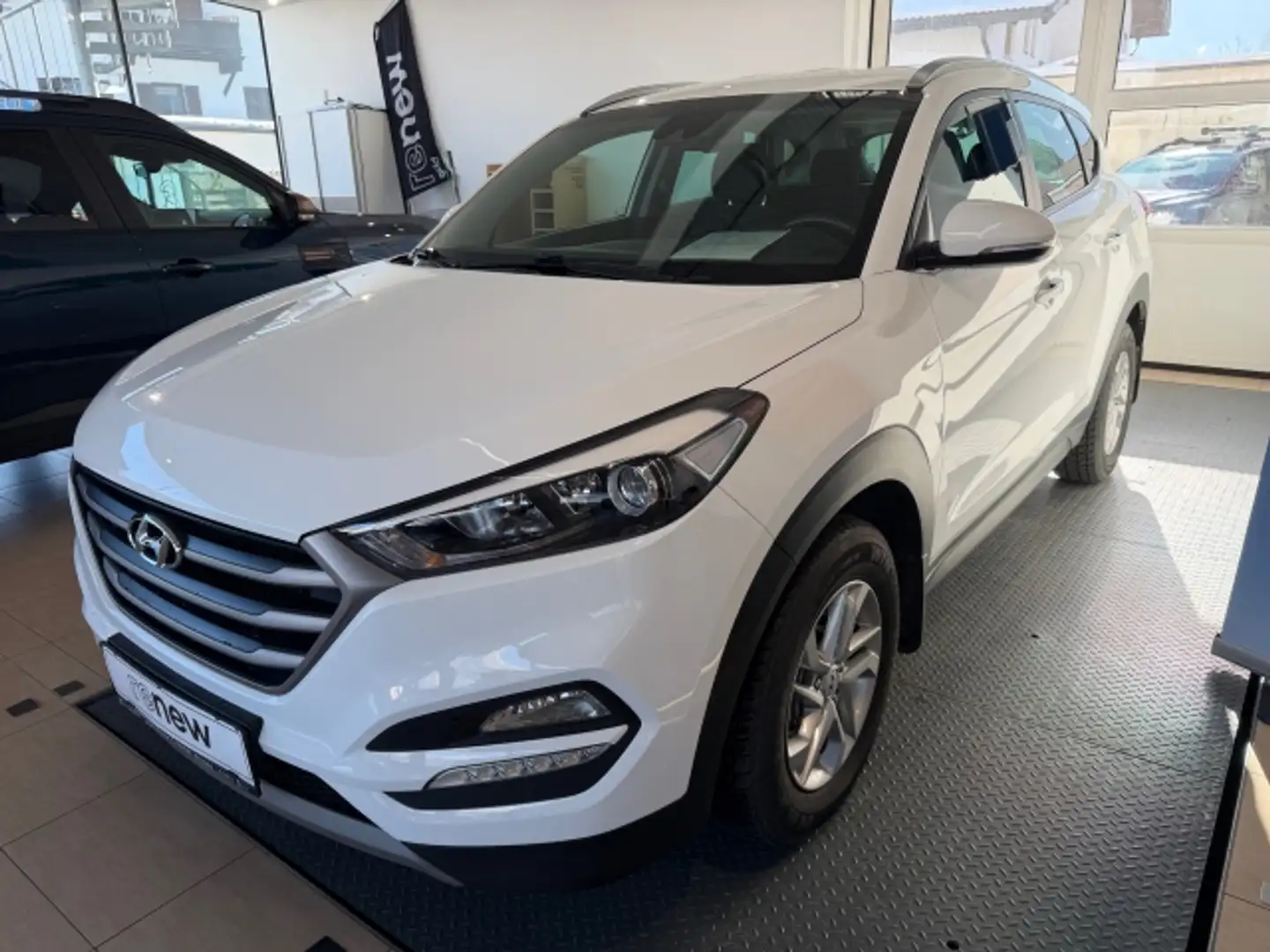Hyundai TUCSON HyundaiTucson2,0CRDI Weiß - 2