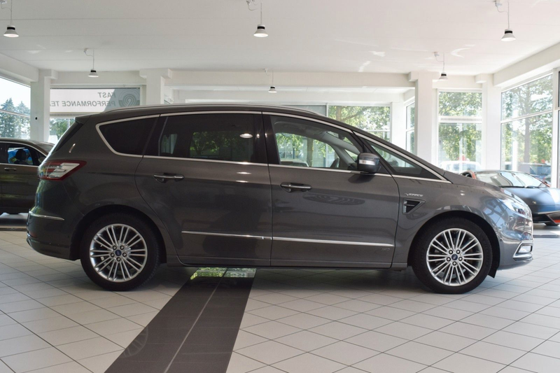 Ford S-Max S-MAX Vignale 2.0 TDCi~Allrad~Automatik~AHK~LED — photo 6