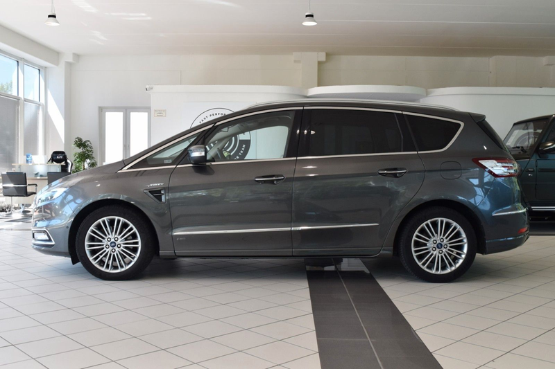 Ford S-Max S-MAX Vignale 2.0 TDCi~Allrad~Automatik~AHK~LED — photo 5