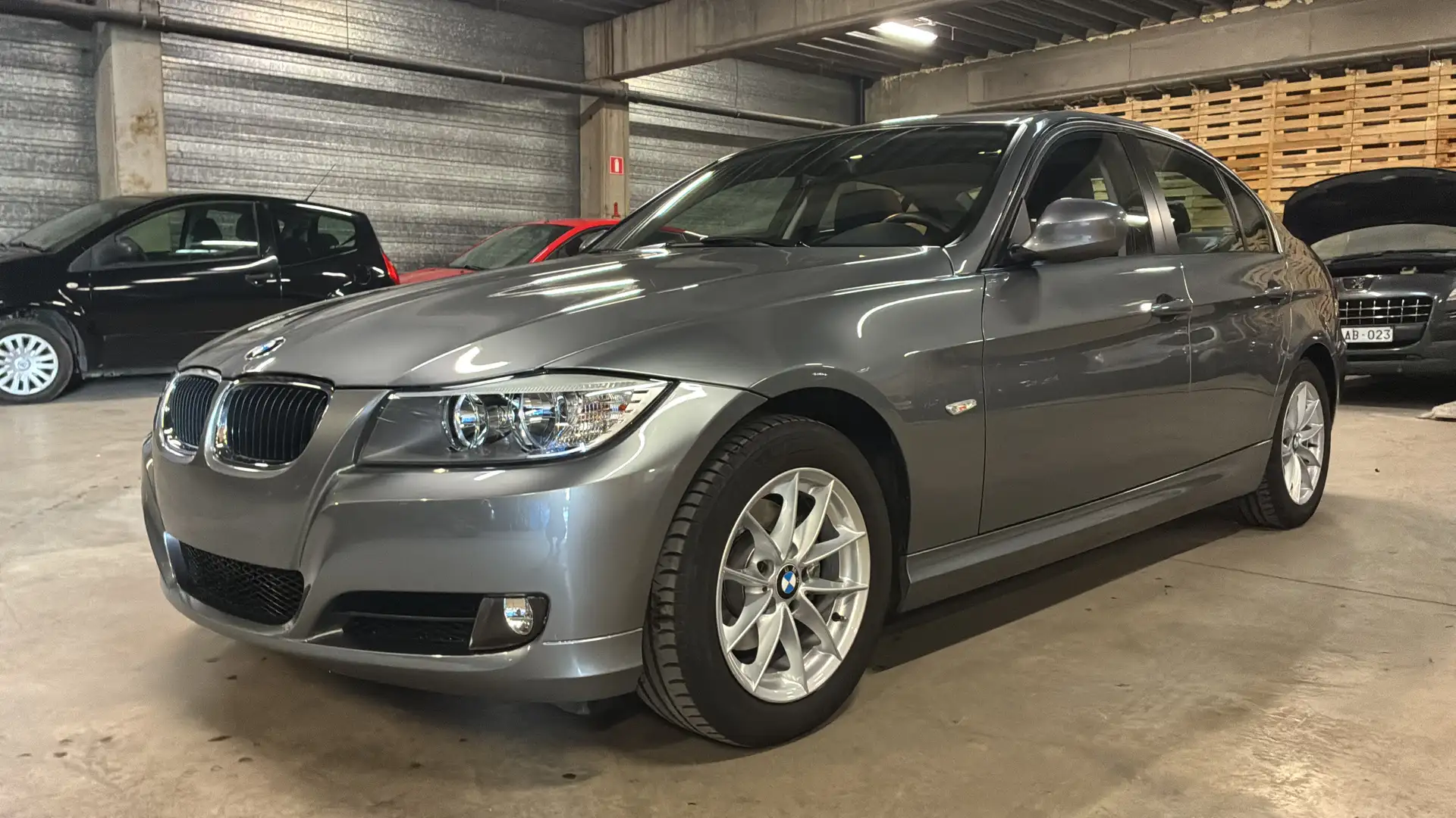 BMW 116 ✅ 116i * GARANTIE 1 an * Gris - 1