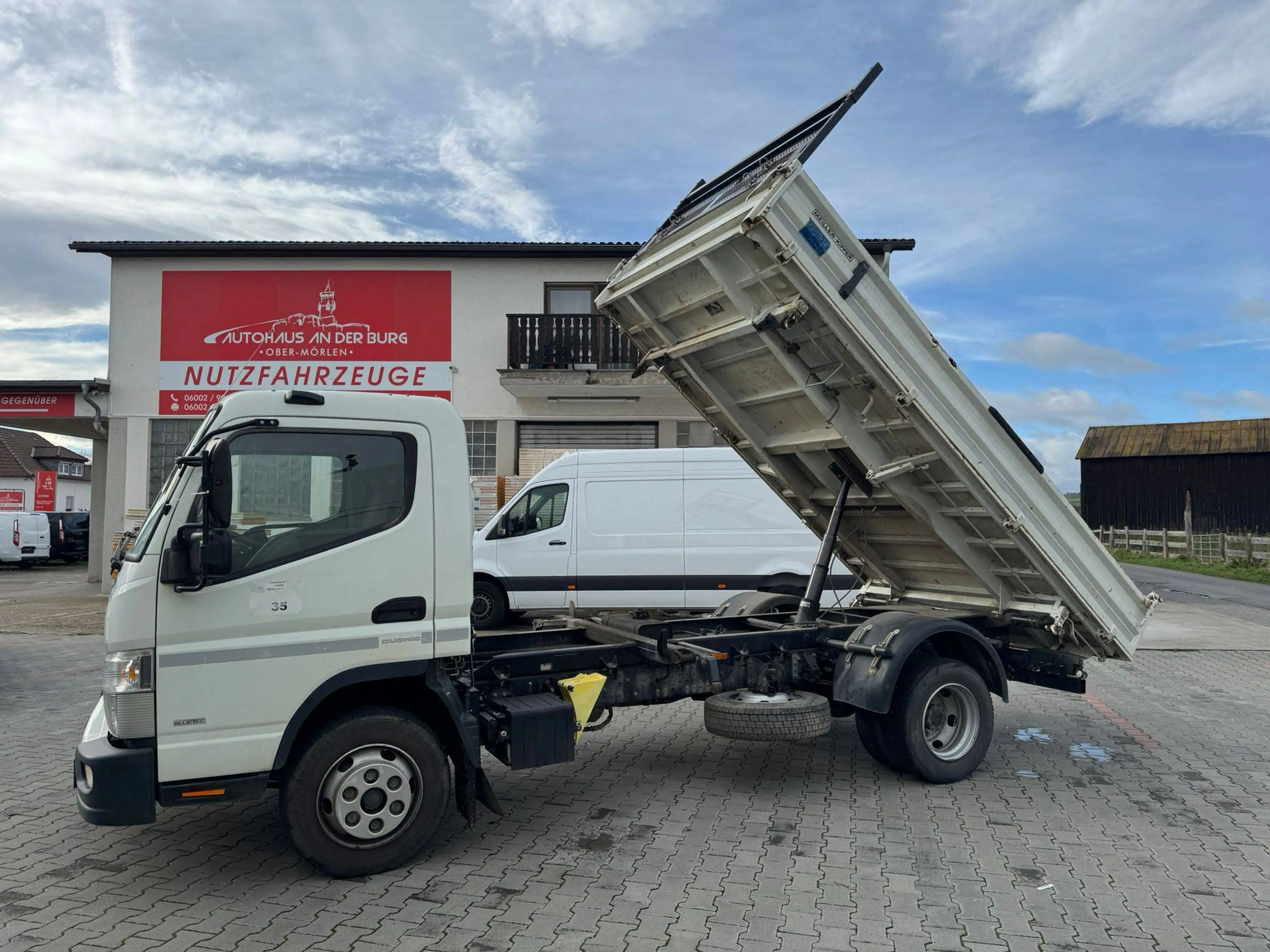 Mitsubishi Canter Fuso Canter 3 Seiten Kipper — photo 4
