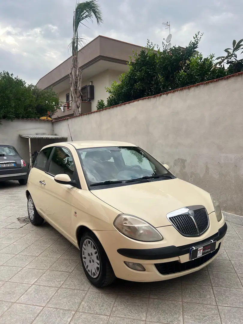 Lancia Ypsilon 1.2 8v - 1