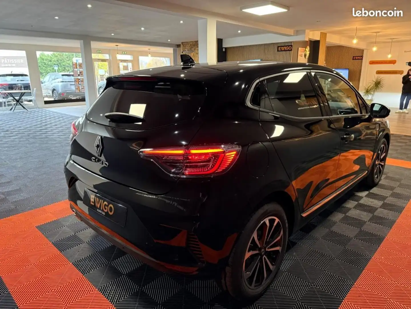 Renault Clio TCE 90 CH GSR2 TECHNO 0KM Noir - 2