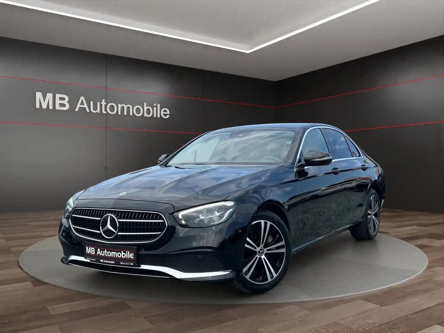 Mercedes-Benz E 400 d 4Matic Automatik/Widescreen/R-Kamera/PDC Schwarz - 1