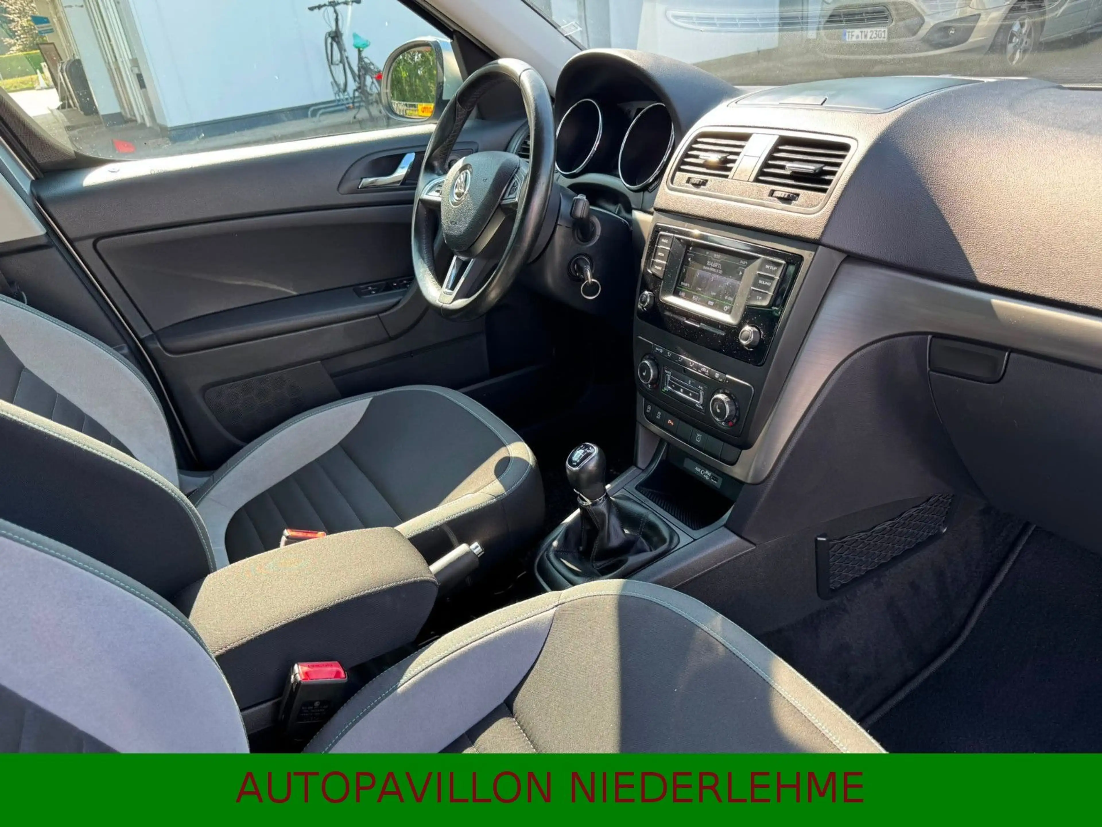 Skoda Yeti 1.2 TSI*Klima*Standhzg*Alu*Sitzhzg*1.Hand* — photo 9