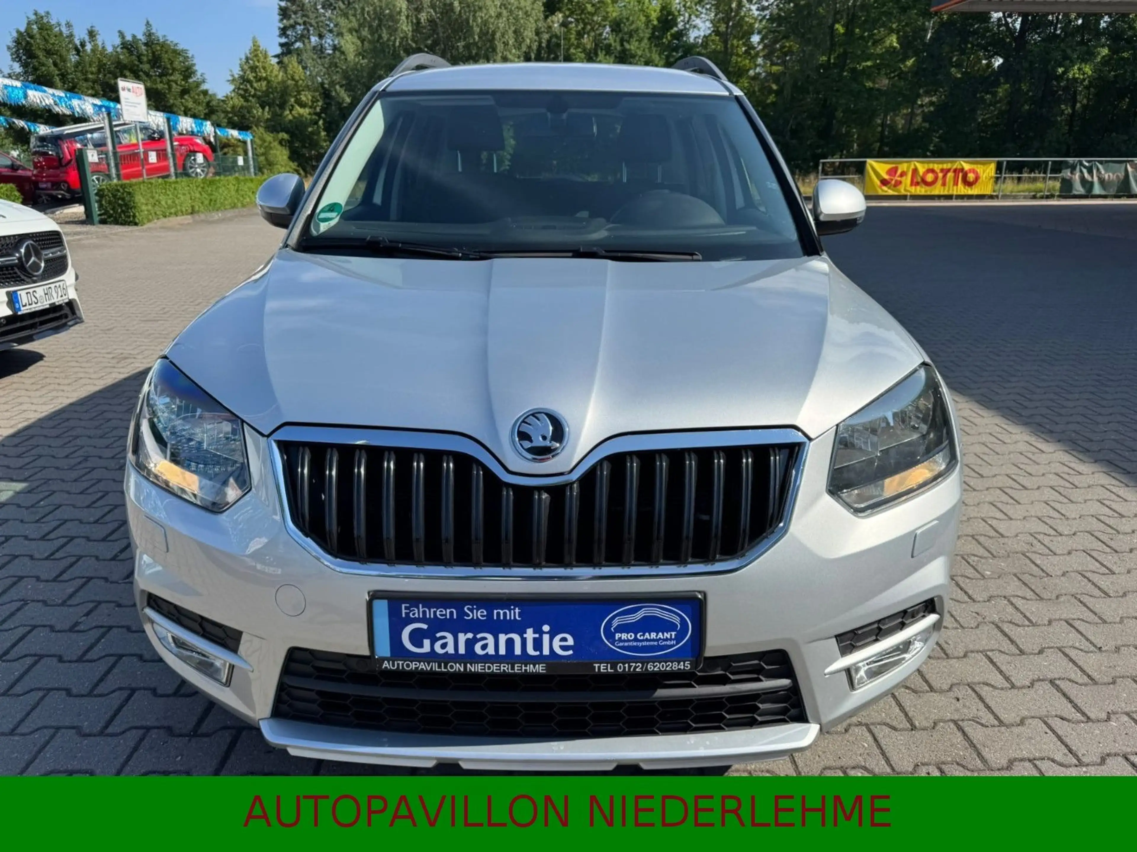 Skoda Yeti 1.2 TSI*Klima*Standhzg*Alu*Sitzhzg*1.Hand* — photo 3