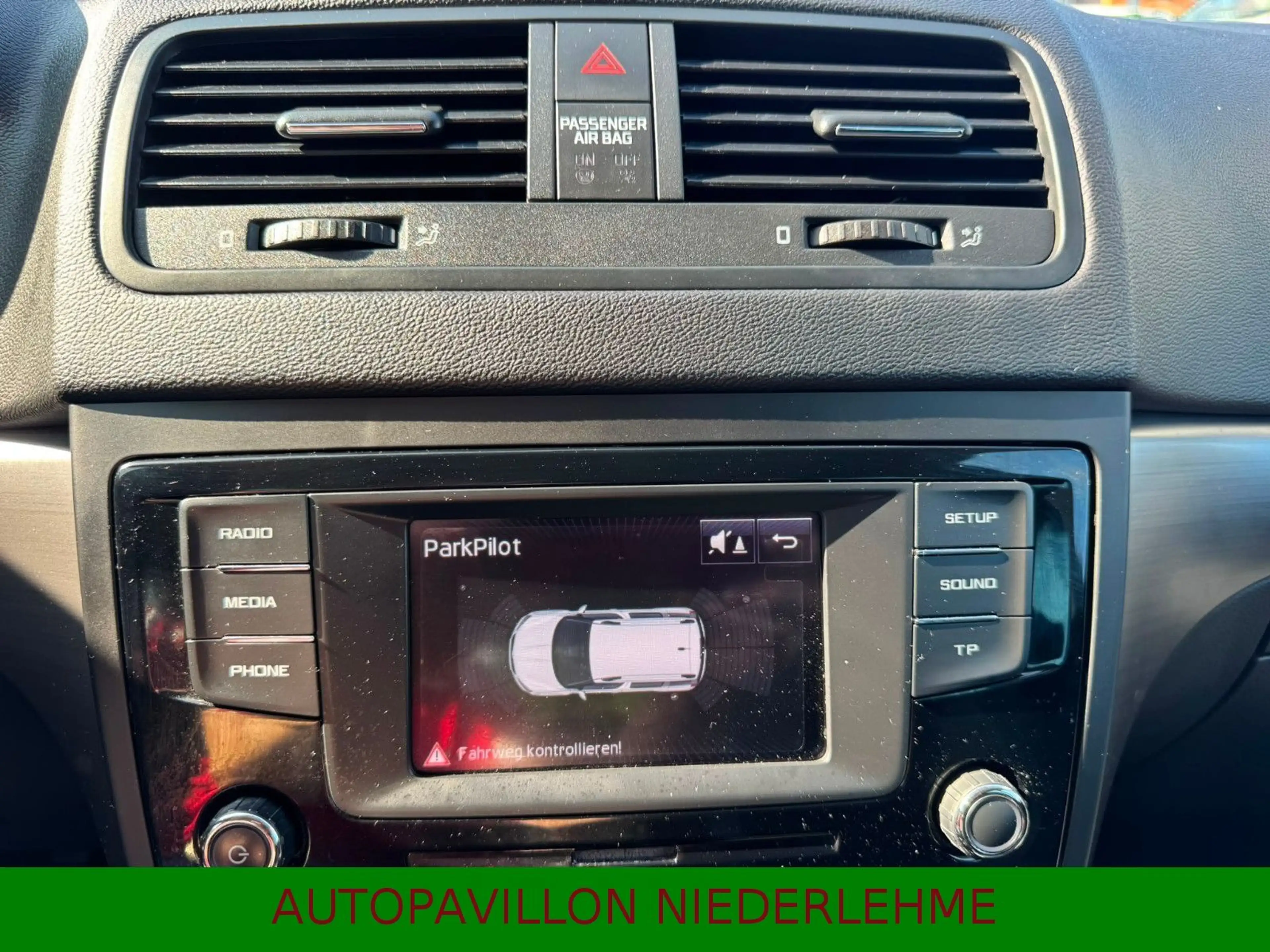 Skoda Yeti 1.2 TSI*Klima*Standhzg*Alu*Sitzhzg*1.Hand* — photo 11