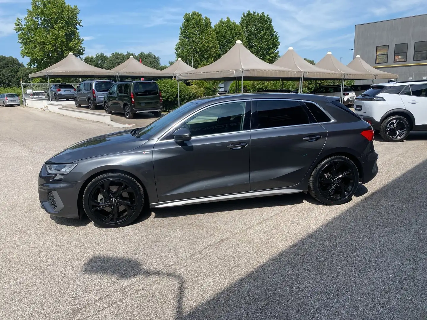 Audi A3 SPB 35 TDI S tronic S line edition Grau - 2