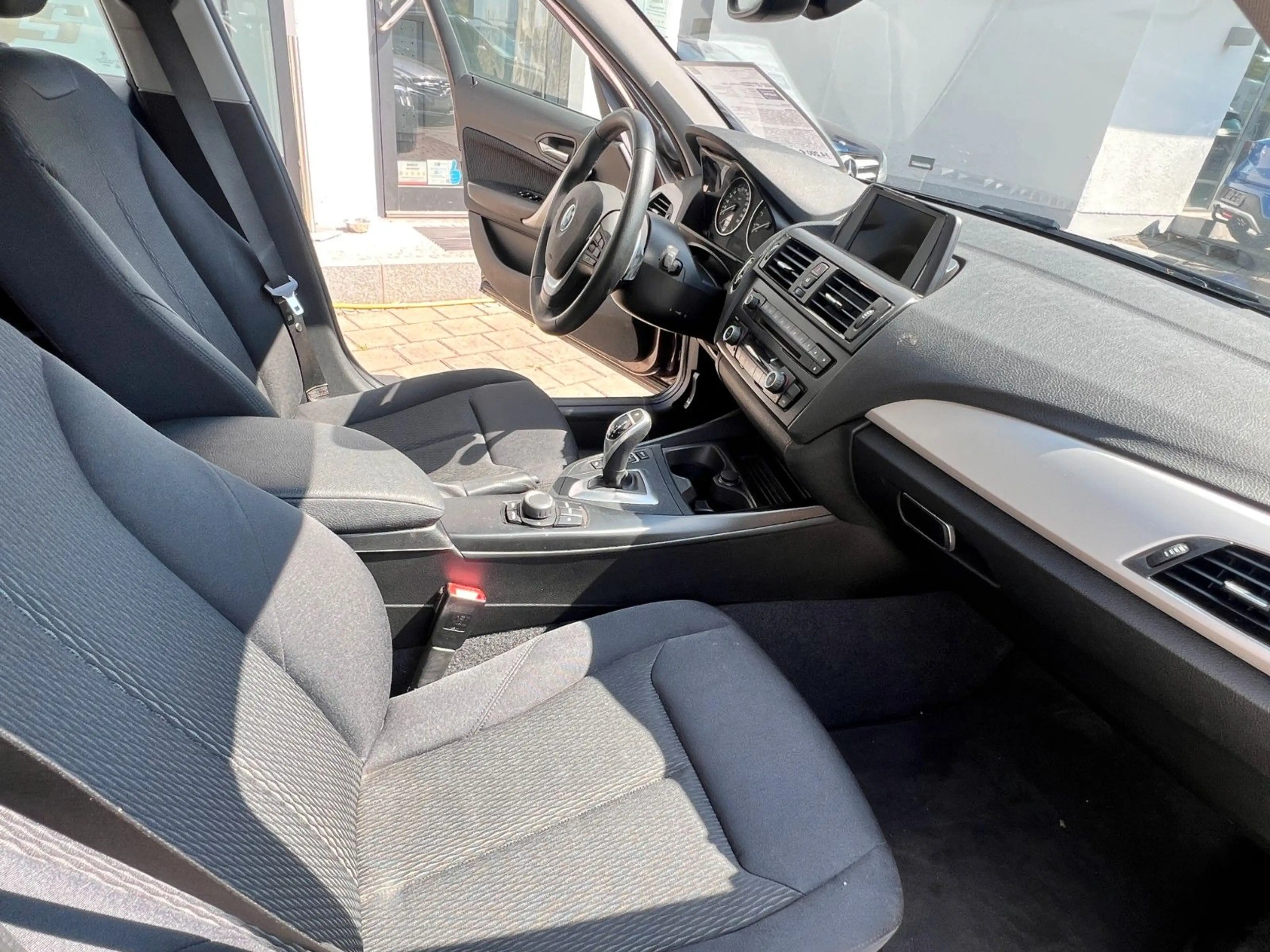 BMW 125 i 1 Limousine 5-trg. 125 i Bi Xenon 52000 KM — photo 15