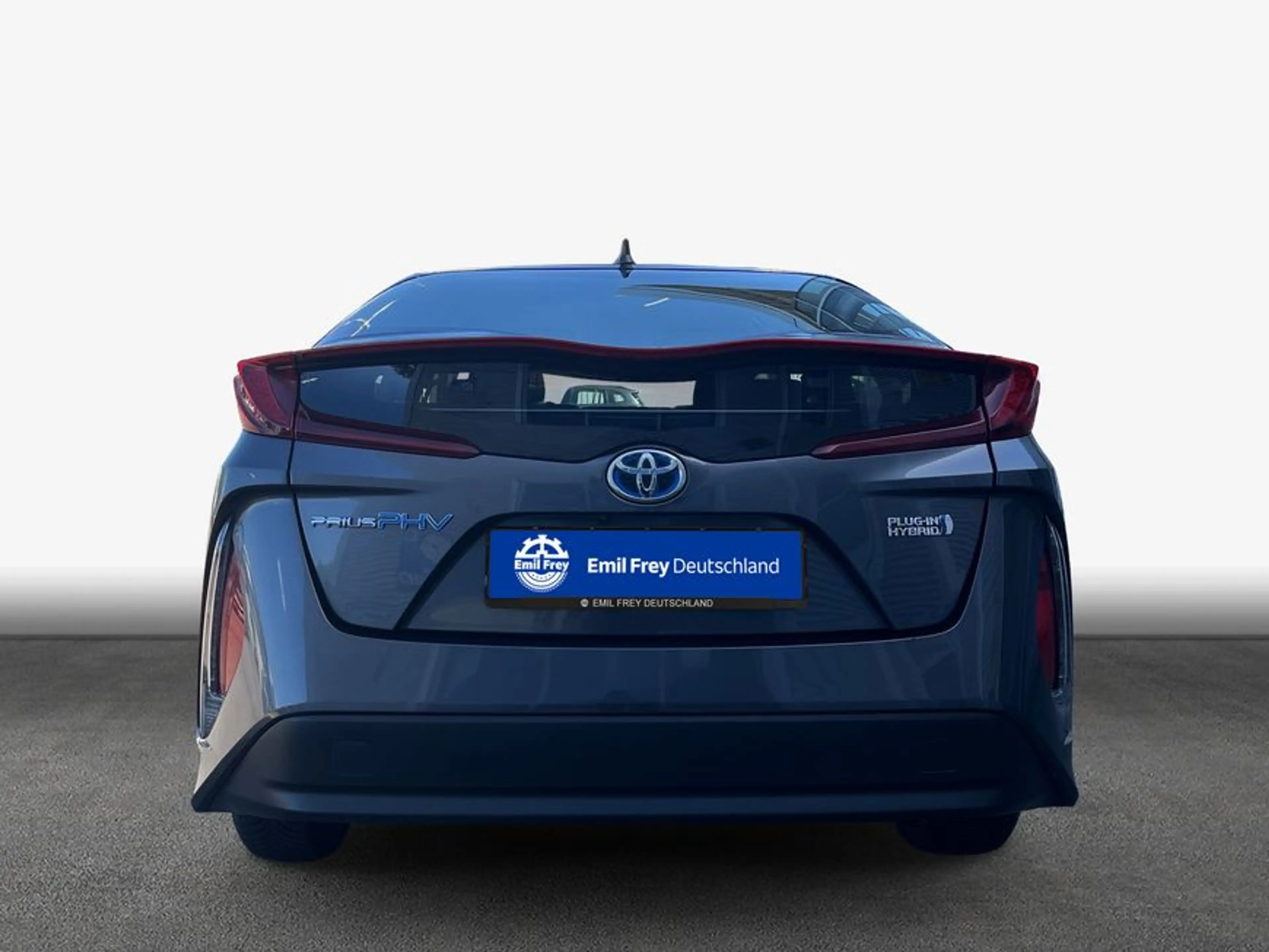 Toyota Prius Plug-in Hybrid Comfort — photo 6