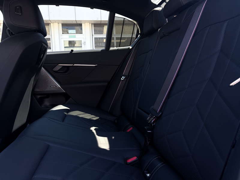BMW 520 i Lim Aut M SportPro — photo 10