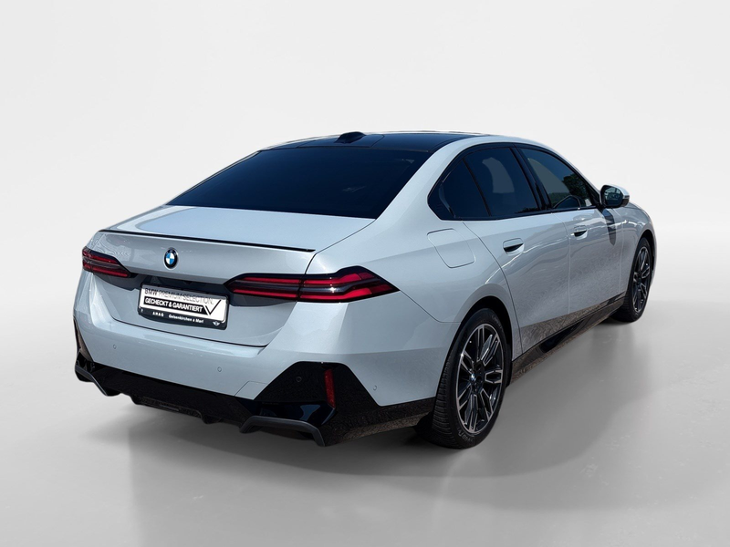 BMW 520 i Lim Aut M SportPro — photo 14