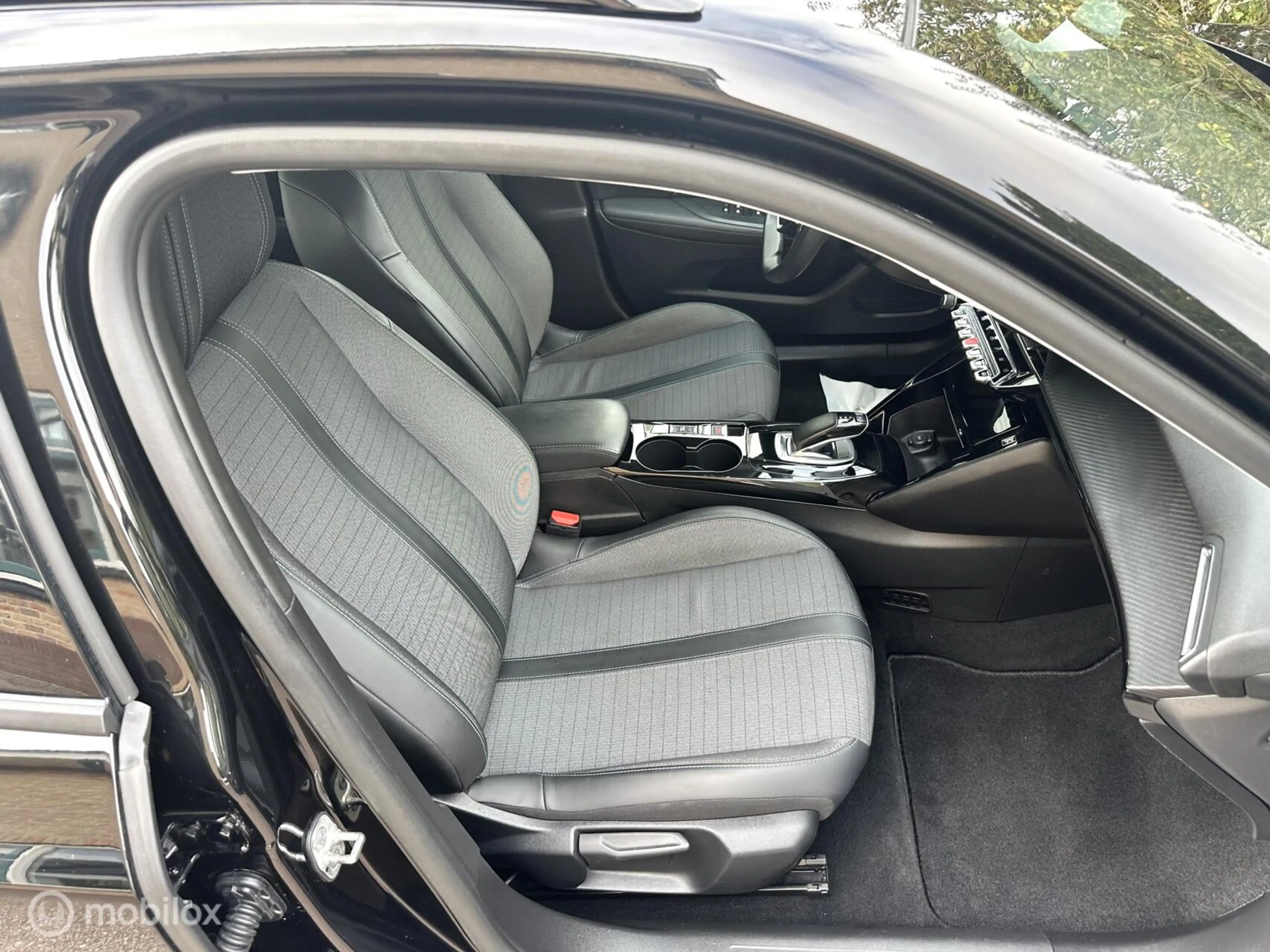 Peugeot e-2008 EV Allure Pack 50 kWh CARPLAY ACHTERUITRIJ CAMERA — photo 8