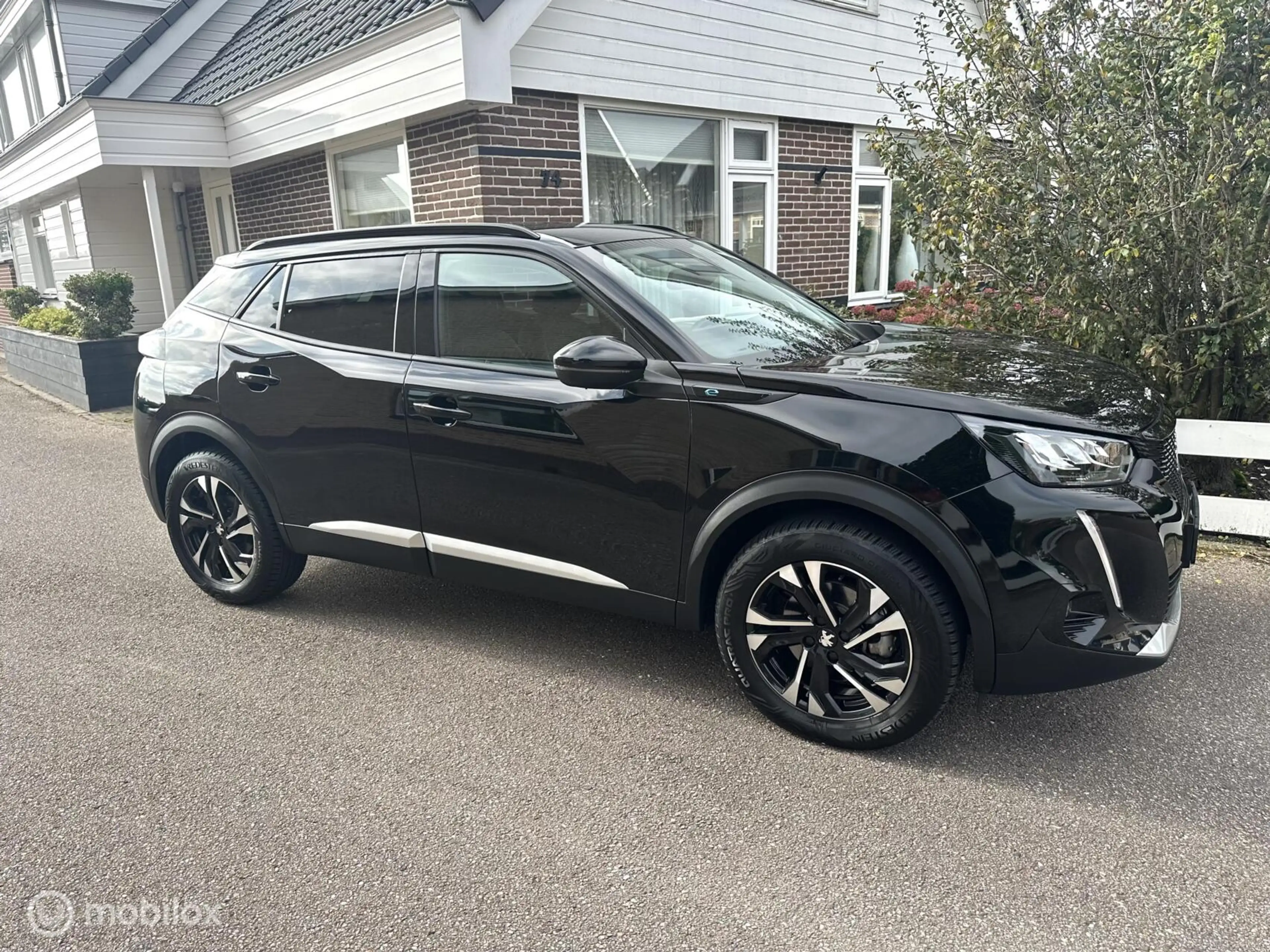 Peugeot e-2008 EV Allure Pack 50 kWh CARPLAY ACHTERUITRIJ CAMERA — photo 5