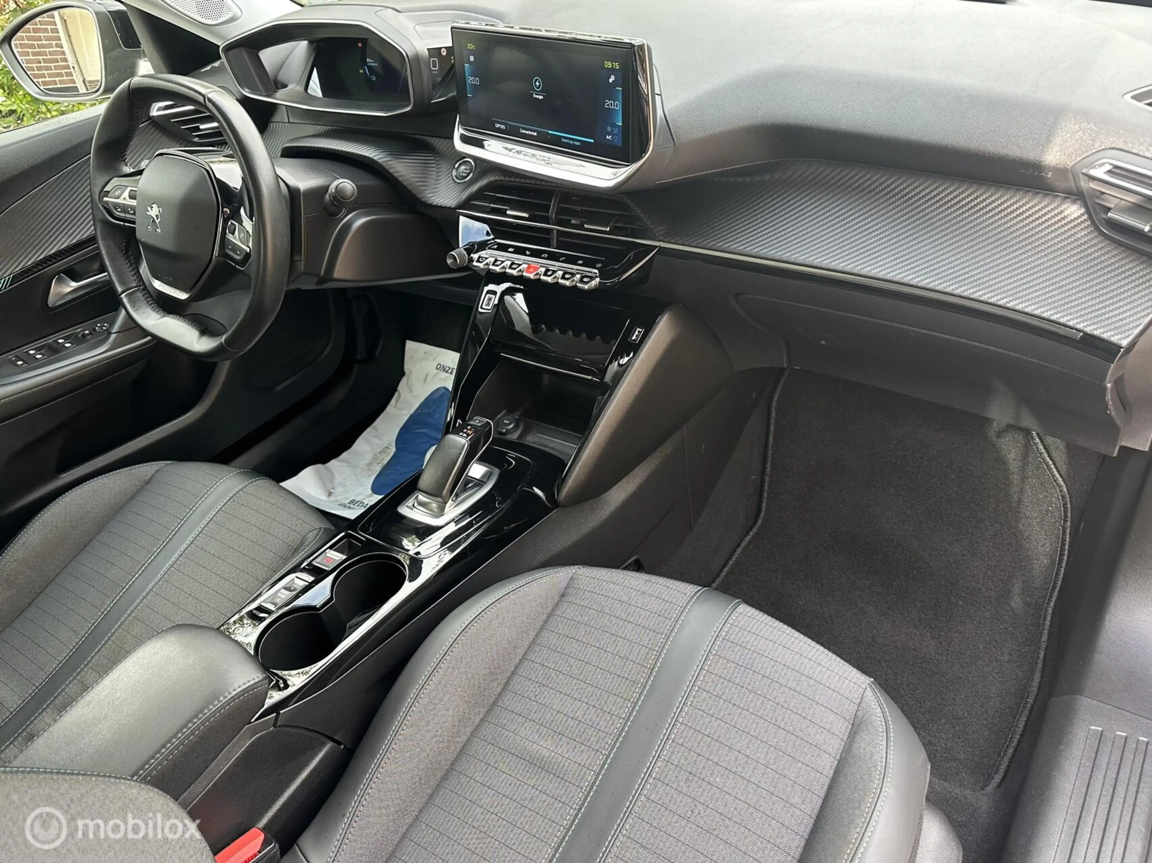 Peugeot e-2008 EV Allure Pack 50 kWh CARPLAY ACHTERUITRIJ CAMERA — photo 7