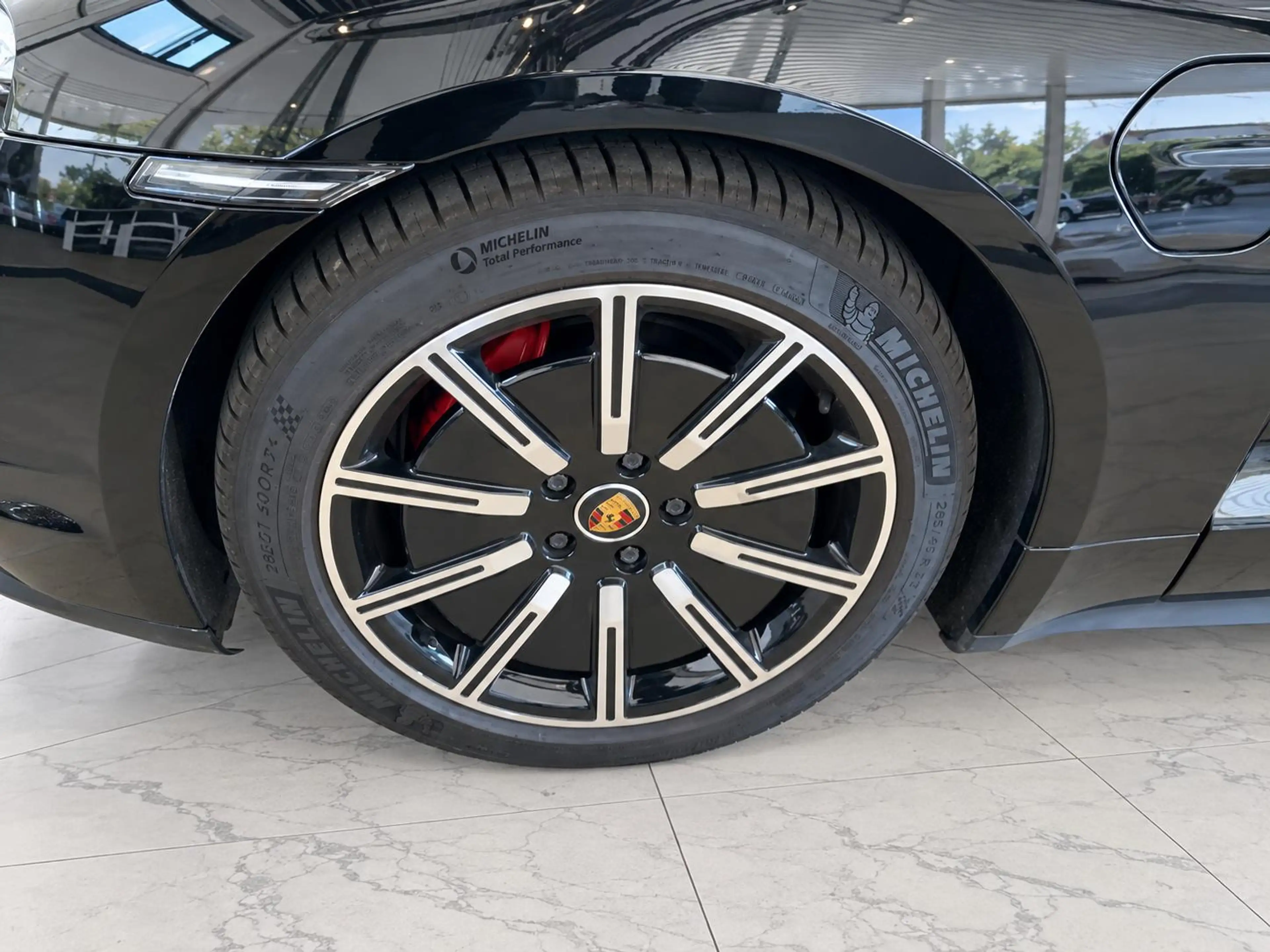 Porsche Taycan 4S PERFORMANCEBATTERIE+*LUFT*PAN*4RADLENK — photo 5
