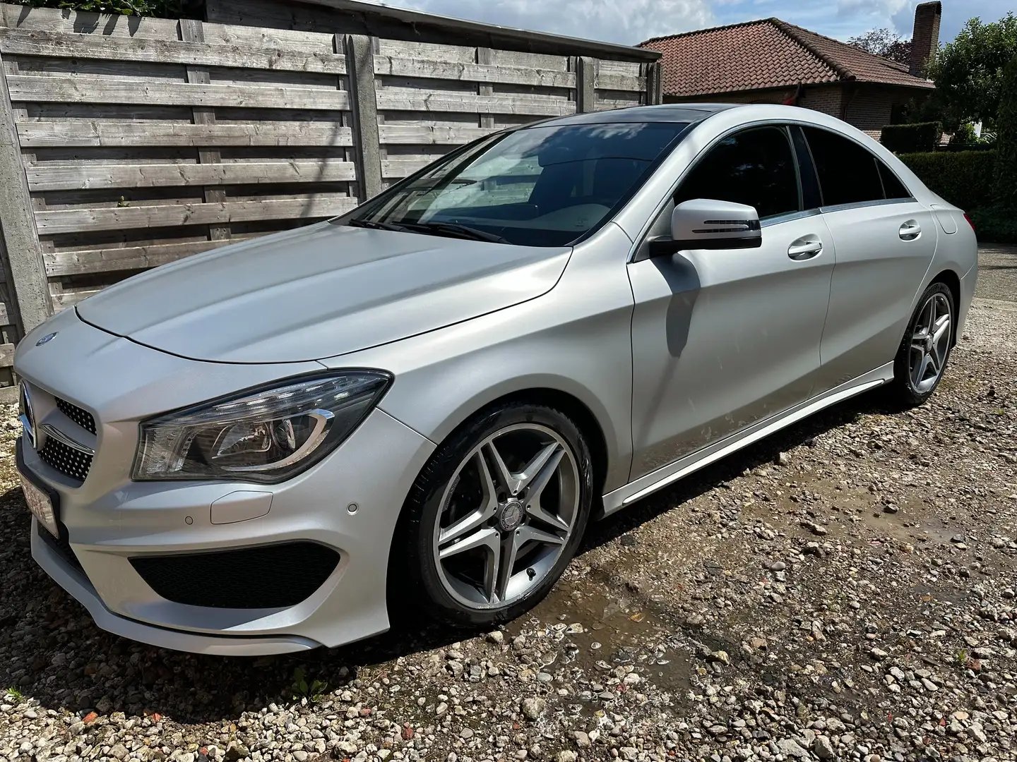Mercedes-Benz CLA 180 CLA 180 (CDI) d 7G-DCT AMG Line Srebrny - 1