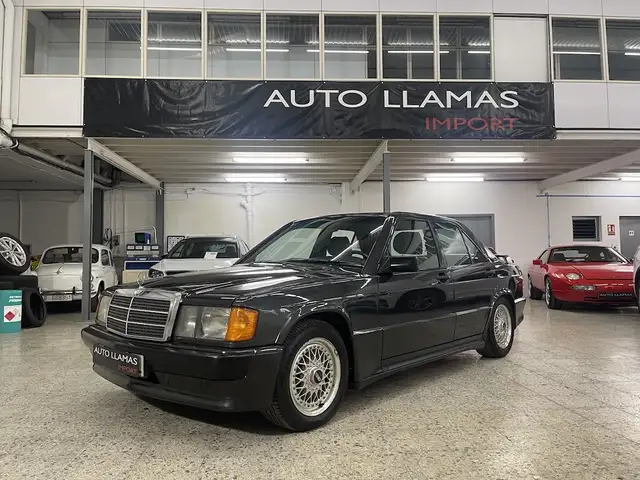 Mercedes-Benz 190 190E 2.5-16