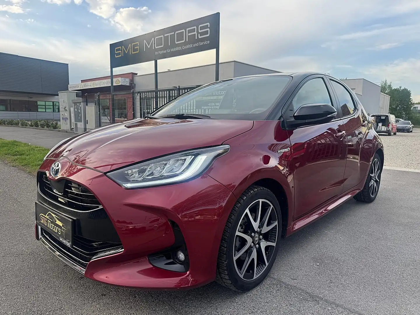 Toyota Yaris 1,5 VVT-i Hybrid Style Rot - 1