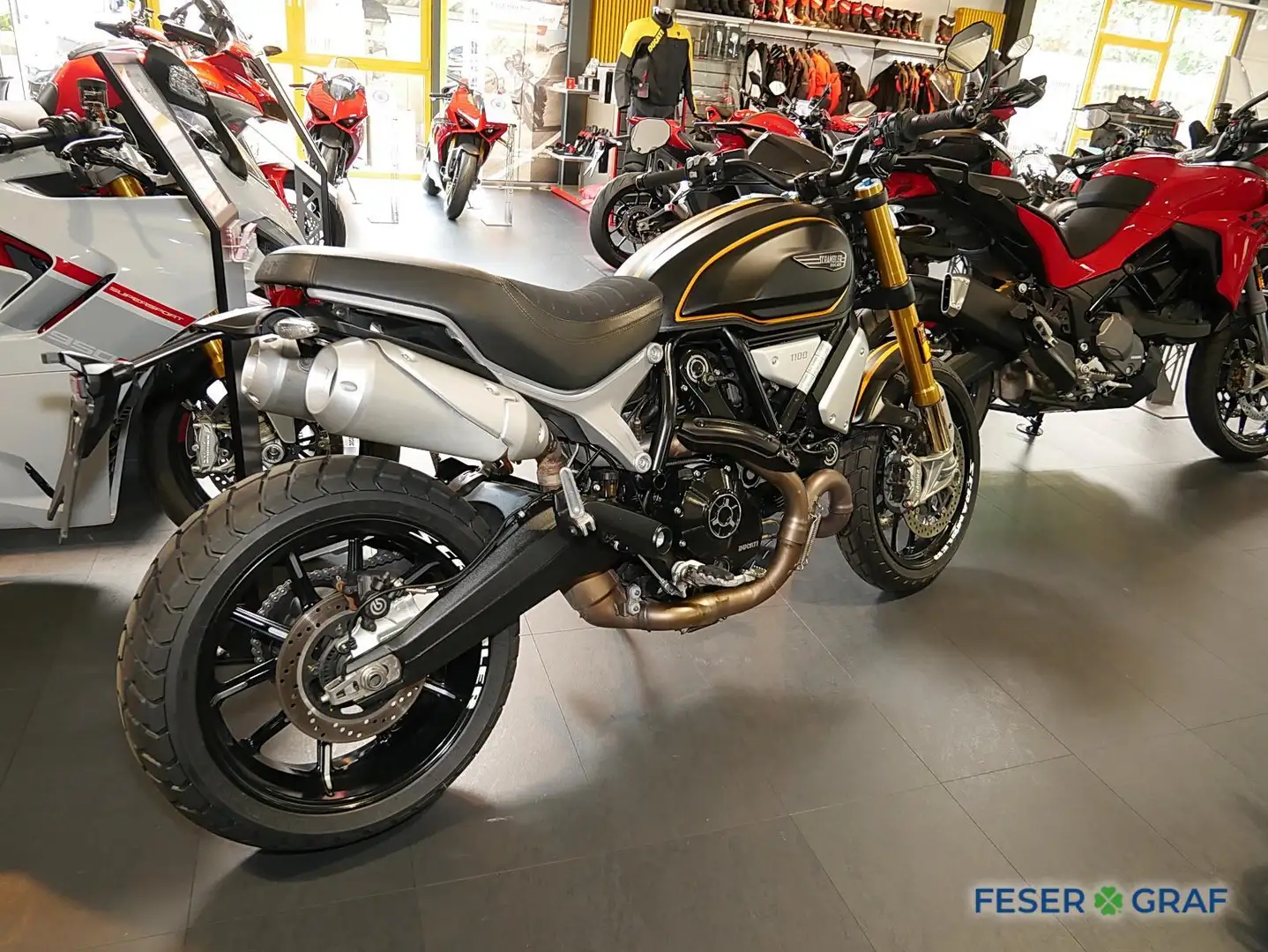 Ducati Scrambler 1100 Sport, Desmo Service frisch Schwarz - 2