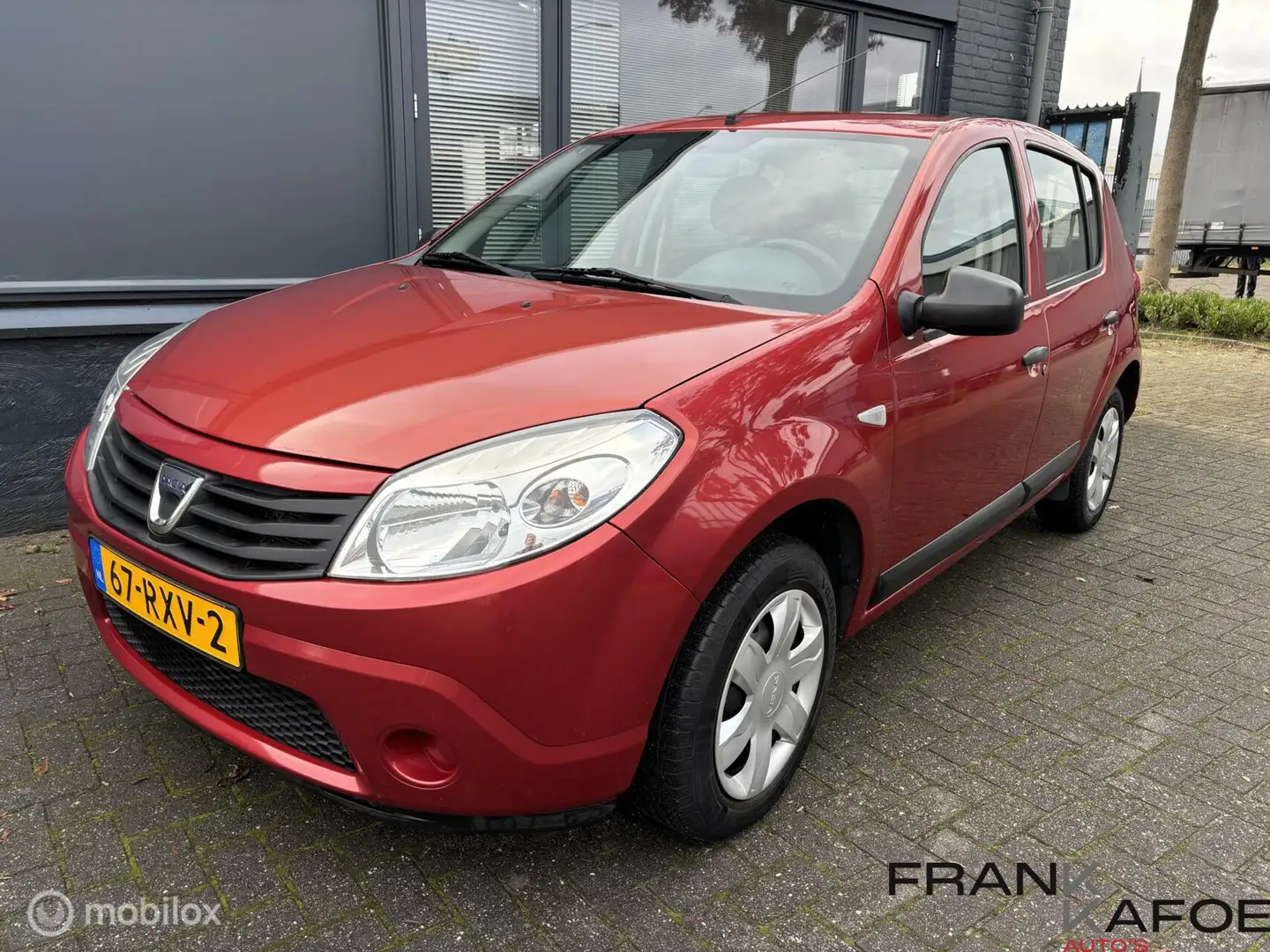 Dacia Sandero 1.2i Aniversare Airco CV Aux 5 drs Rouge - 1